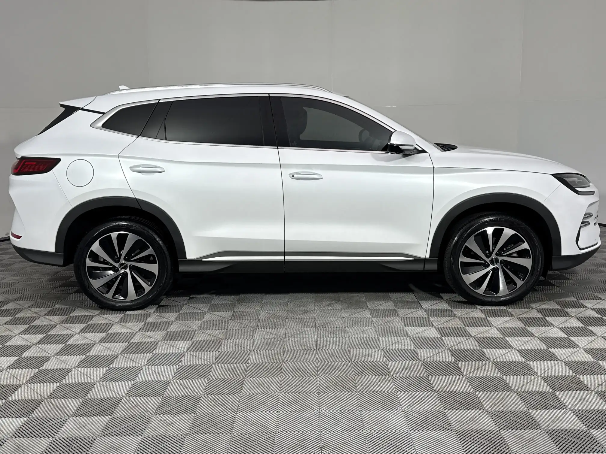 BYD Sealion