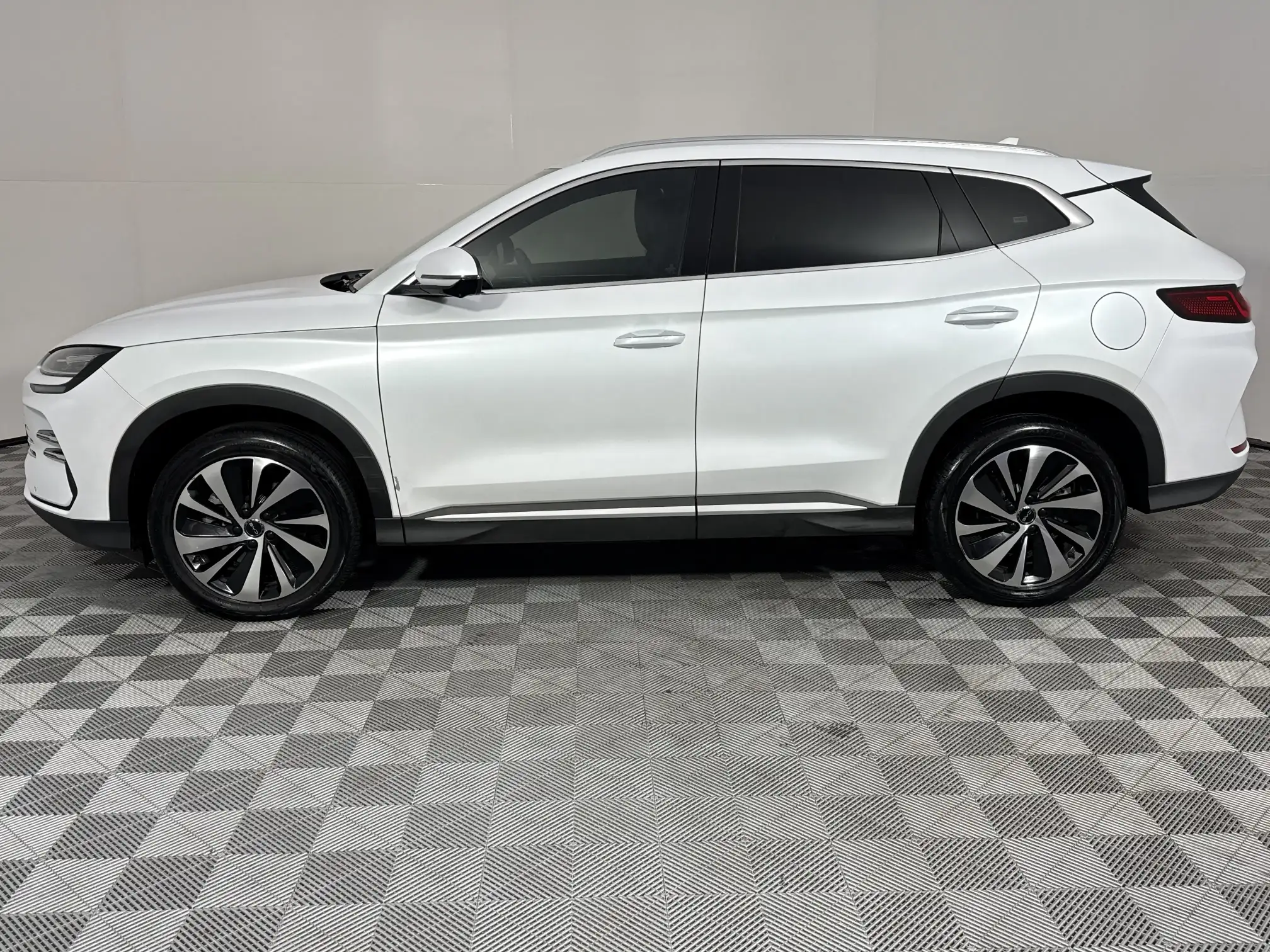 BYD Sealion