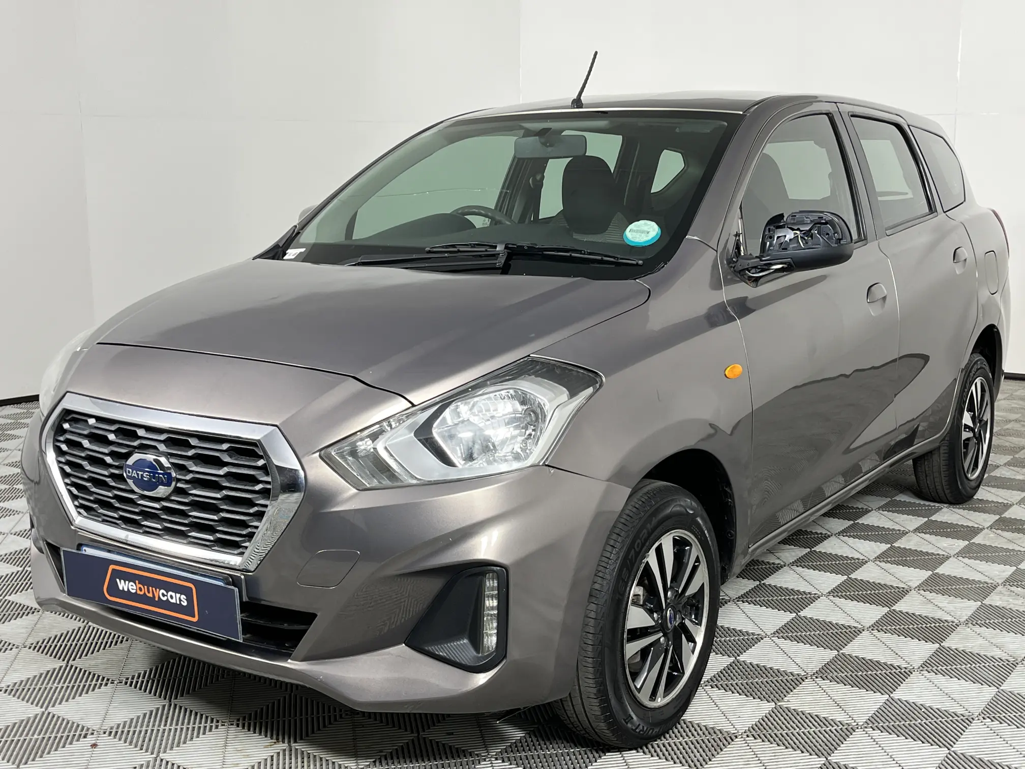 2019 Datsun GO + 1.2 MID (7 Seater)