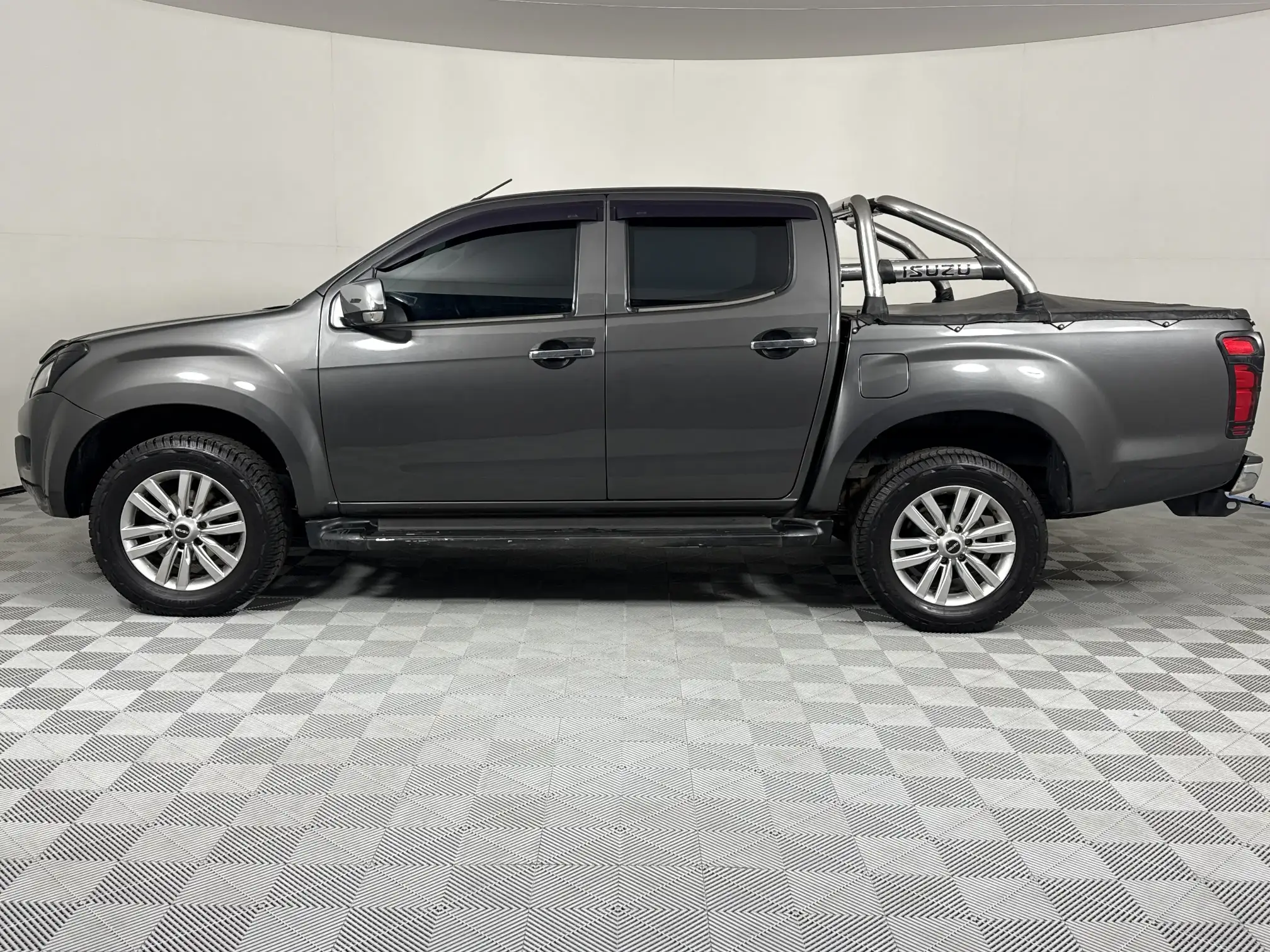 Isuzu KB