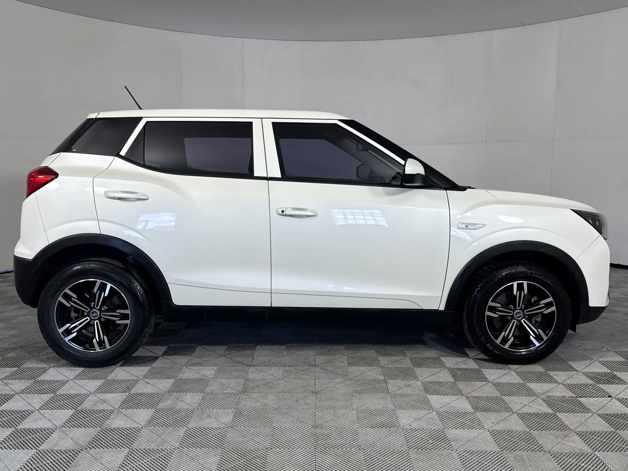Mahindra Xuv300