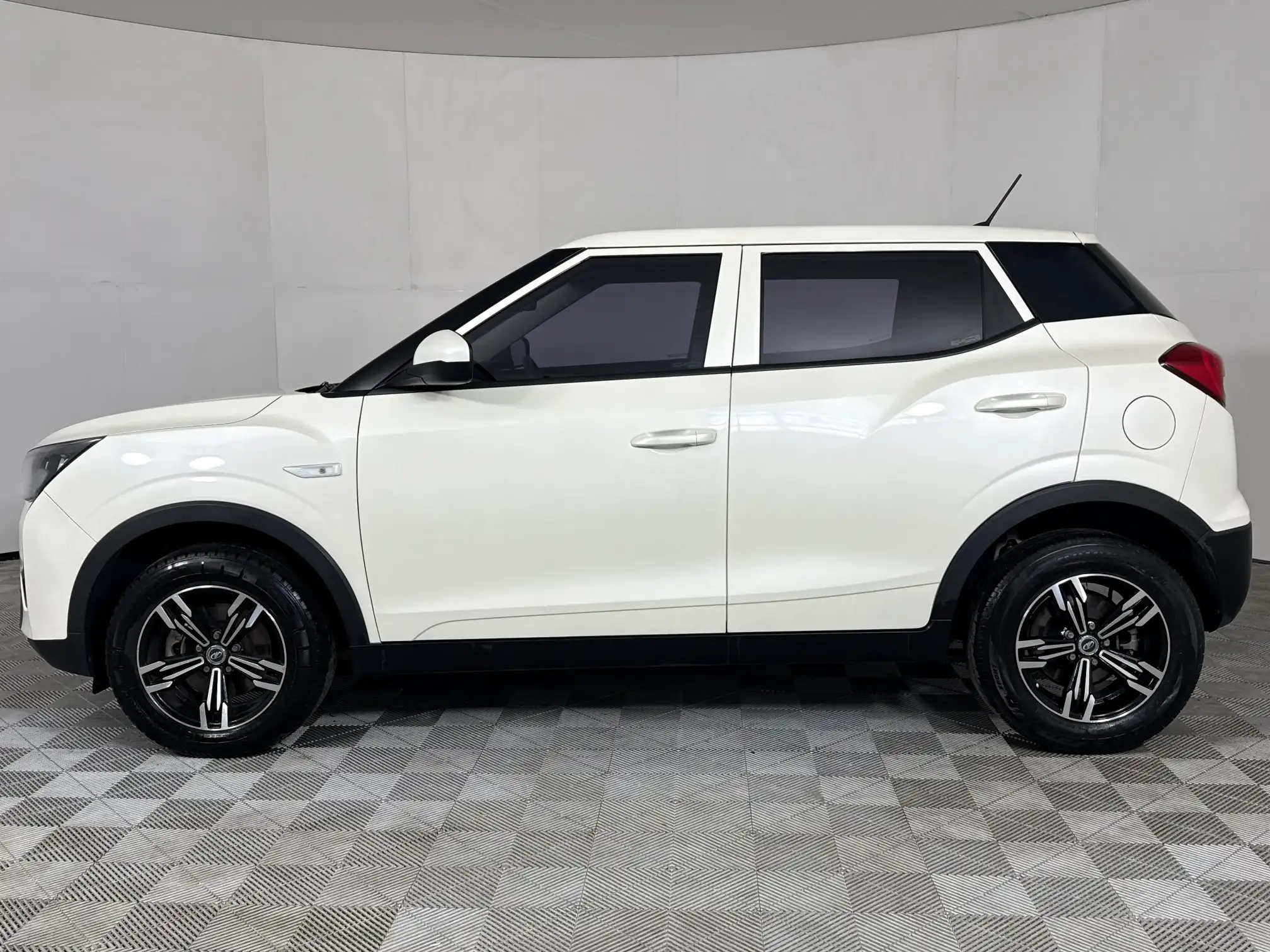 Mahindra Xuv300