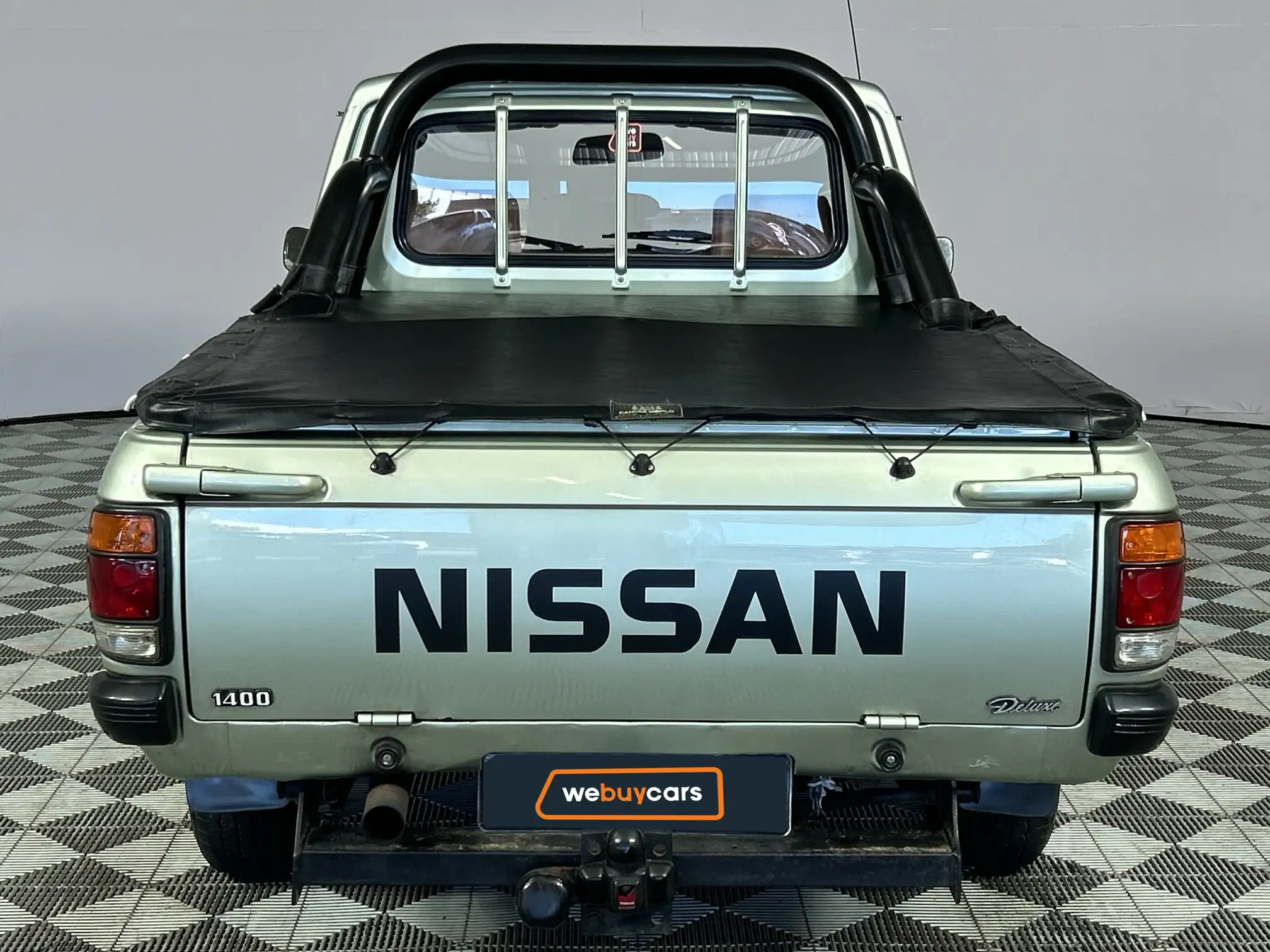 Nissan 1400