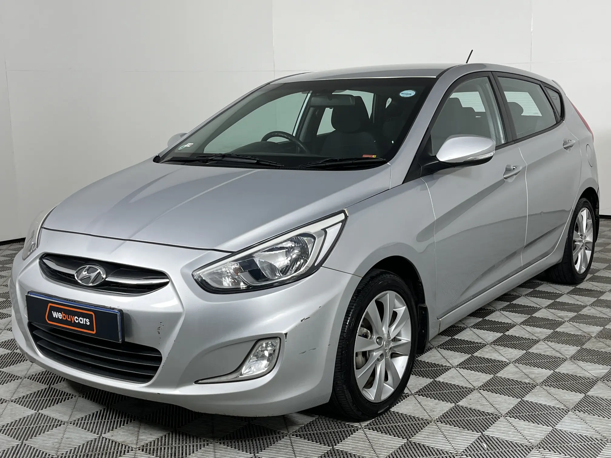 2015 Hyundai Accent 1.6 Fluid 5-Door