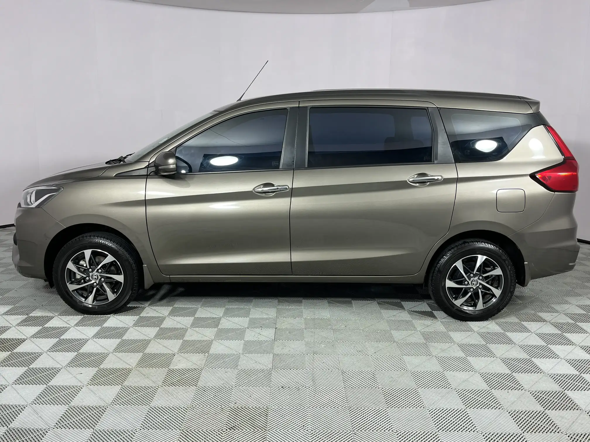 Toyota Rumion
