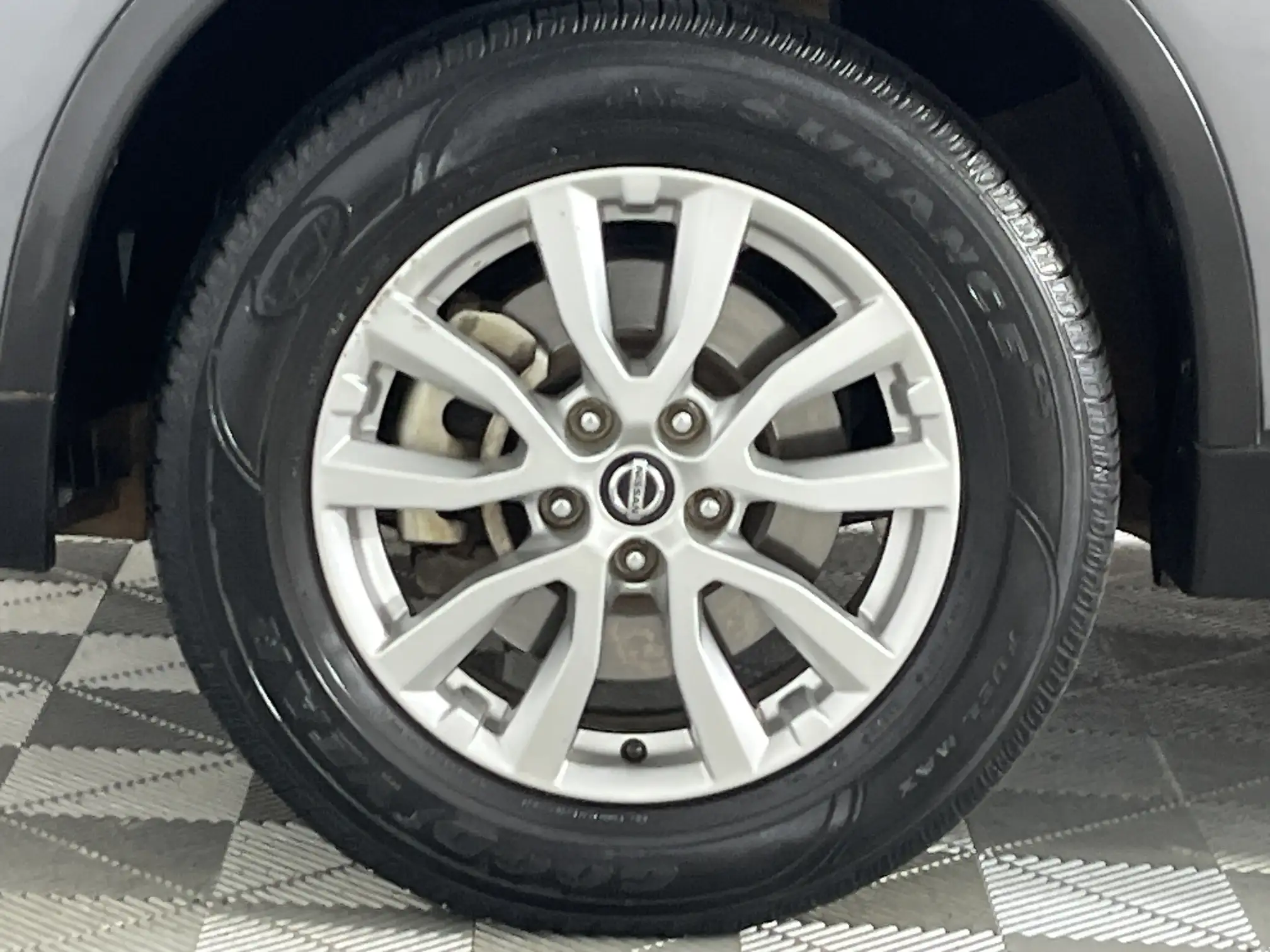 Nissan X Trail
