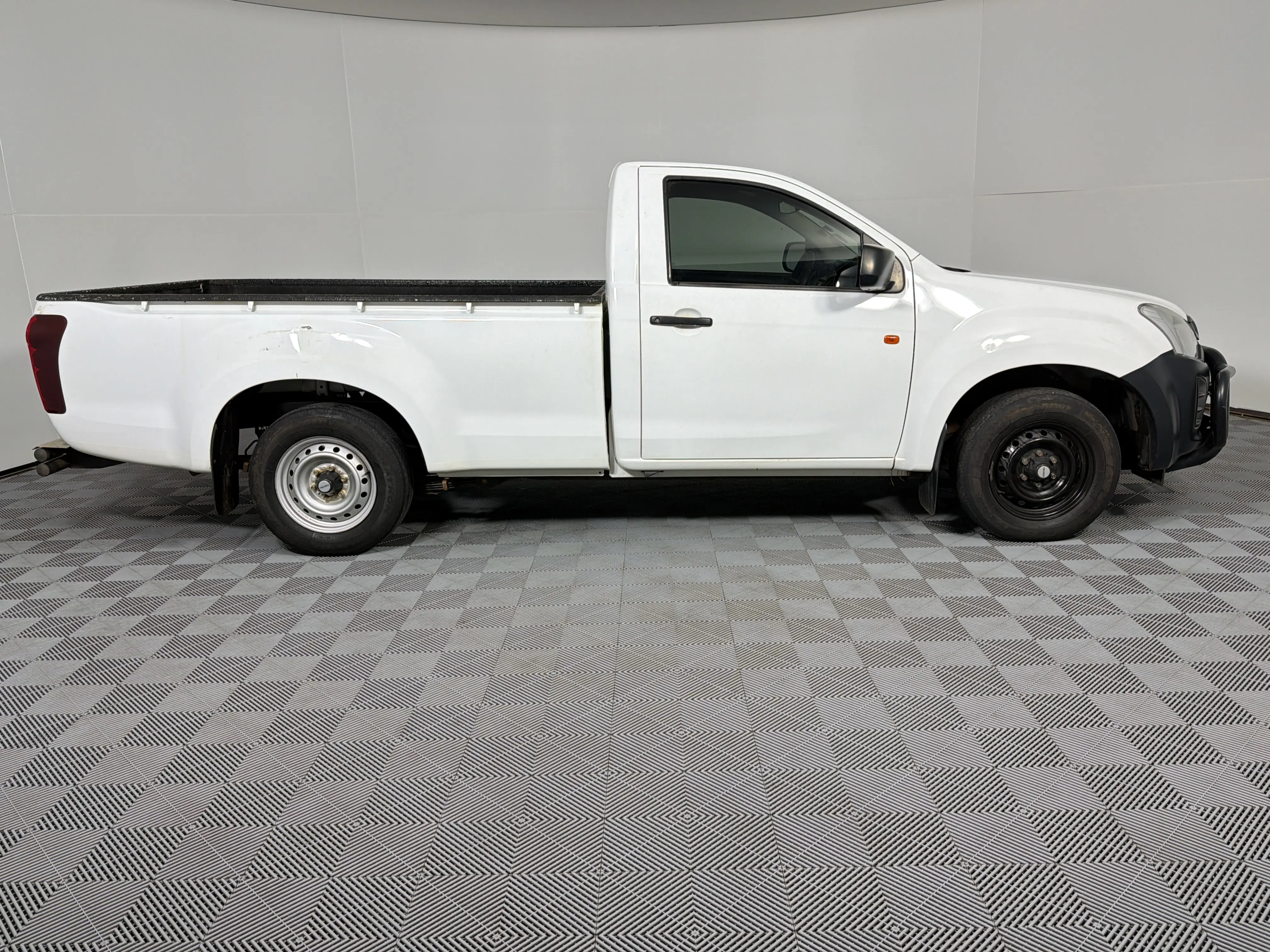 2021 Isuzu D-MAX 250 HO LE Single Cab Pick Up, photo 4