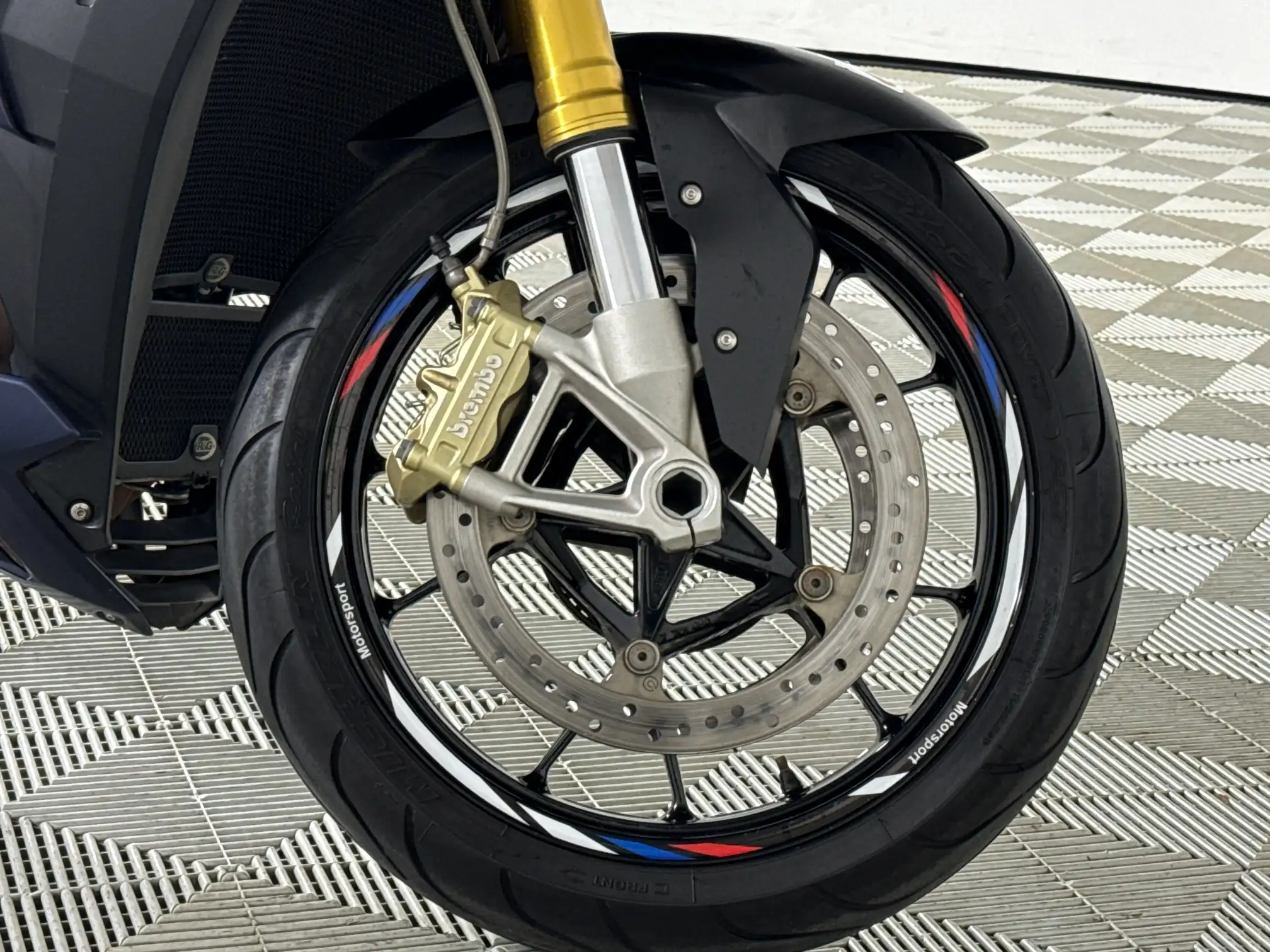 BMW S Series