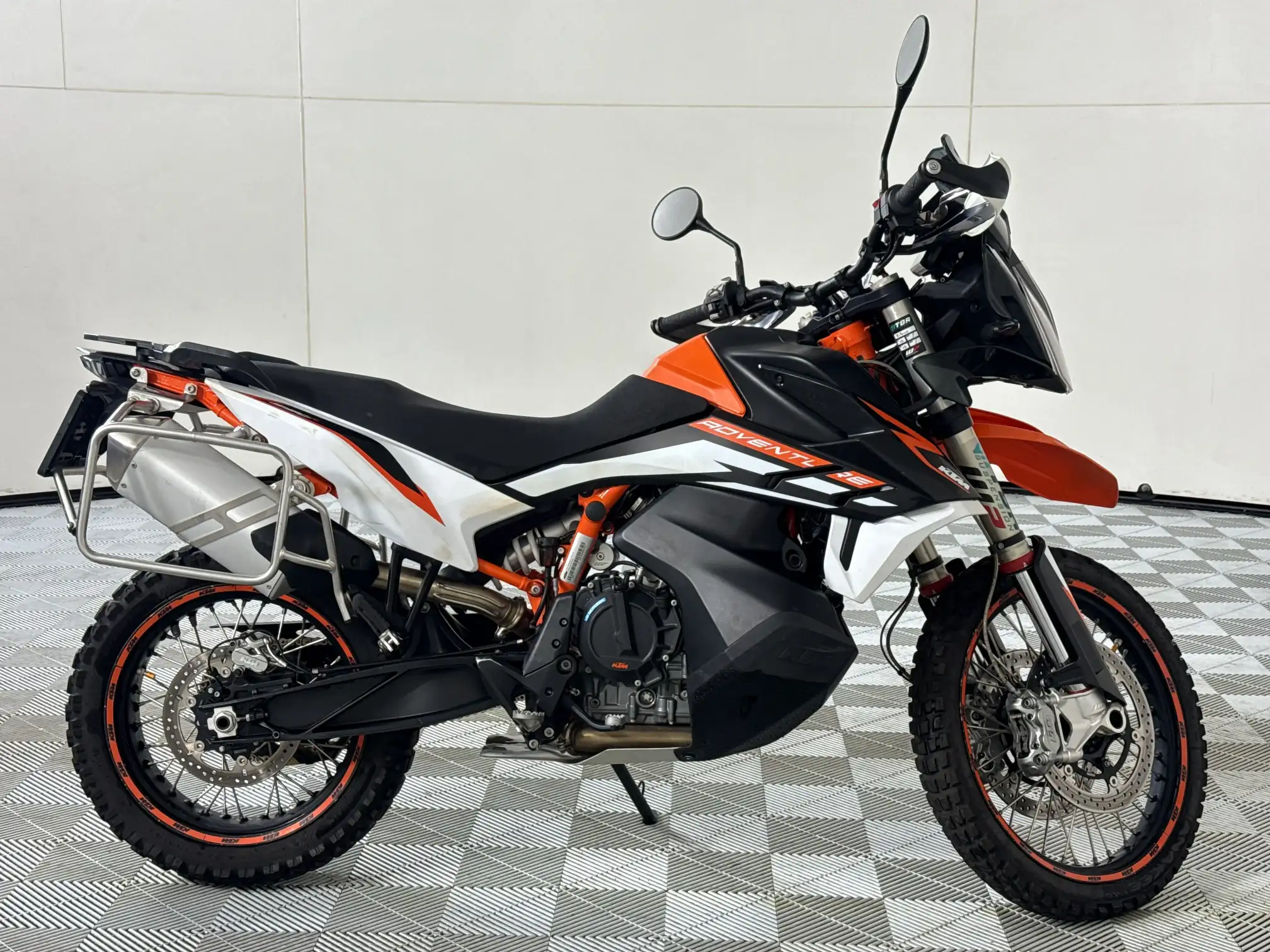 2021 KTM Adventure