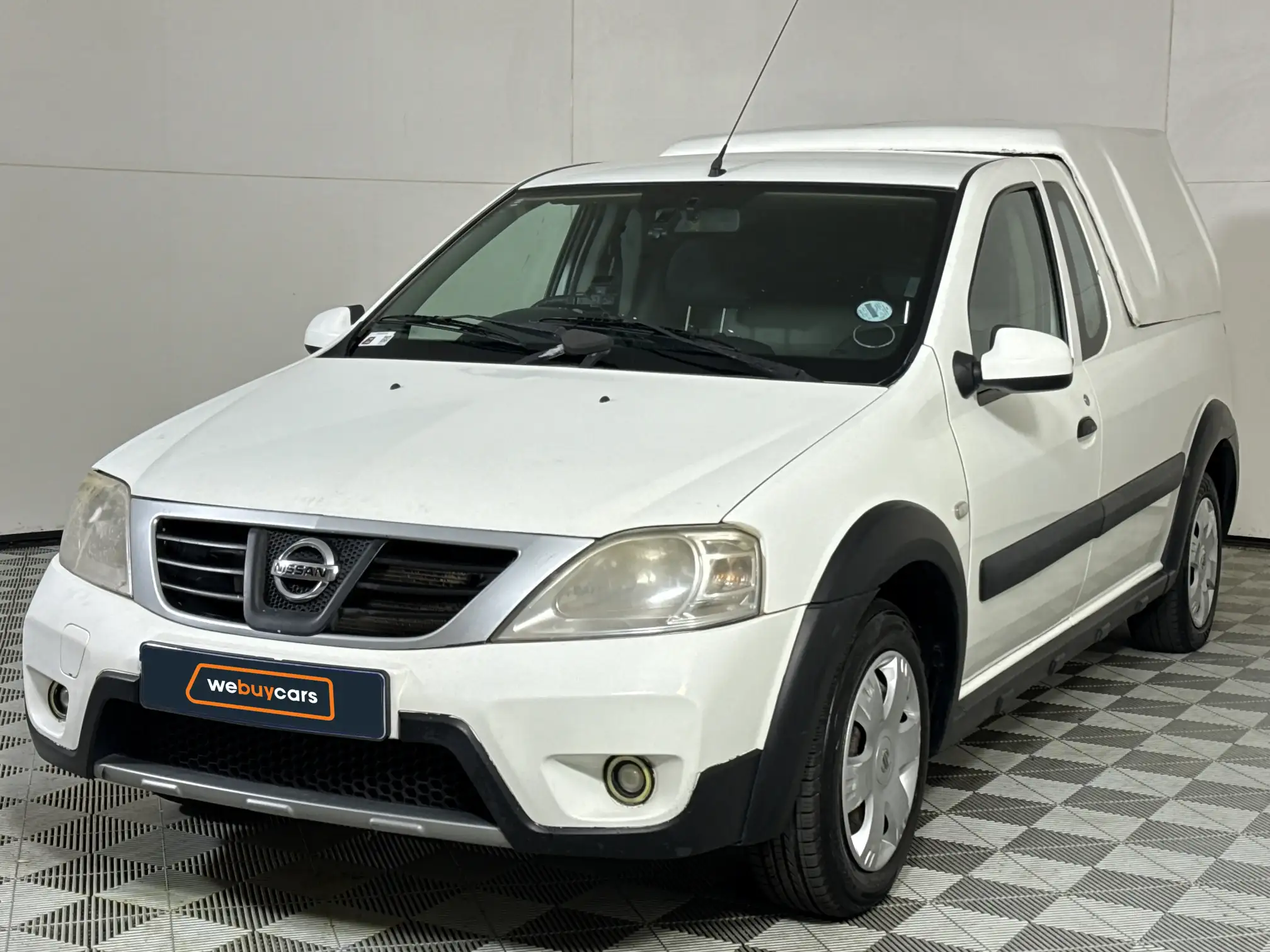 2015 Nissan NP200