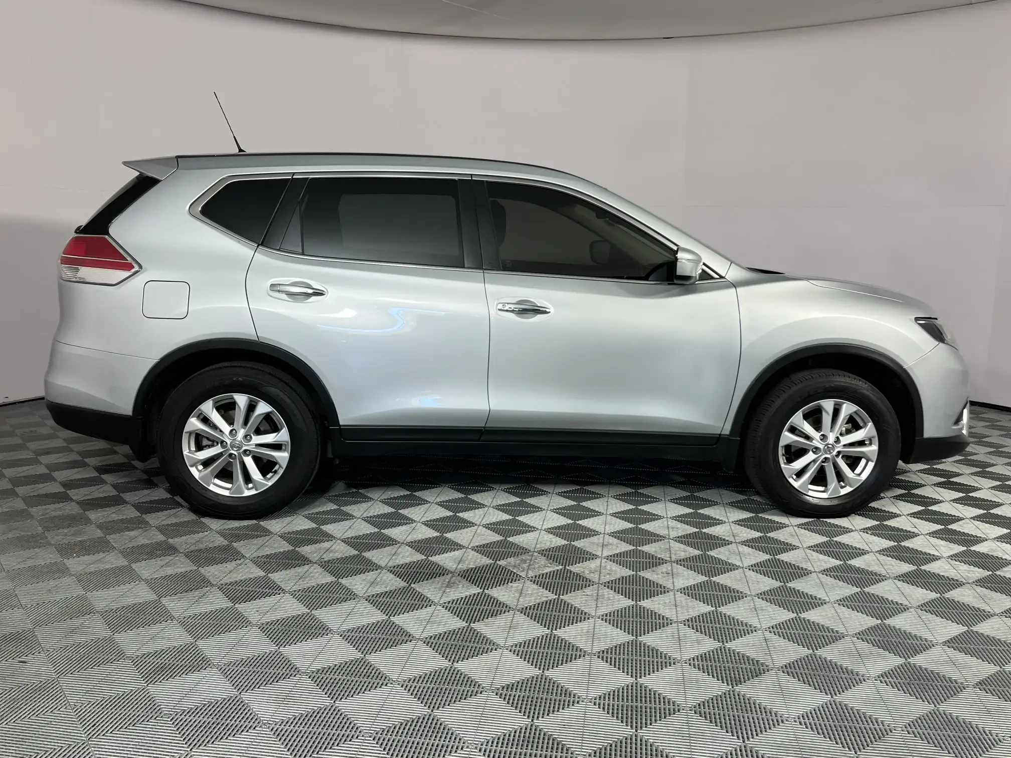 Nissan X Trail