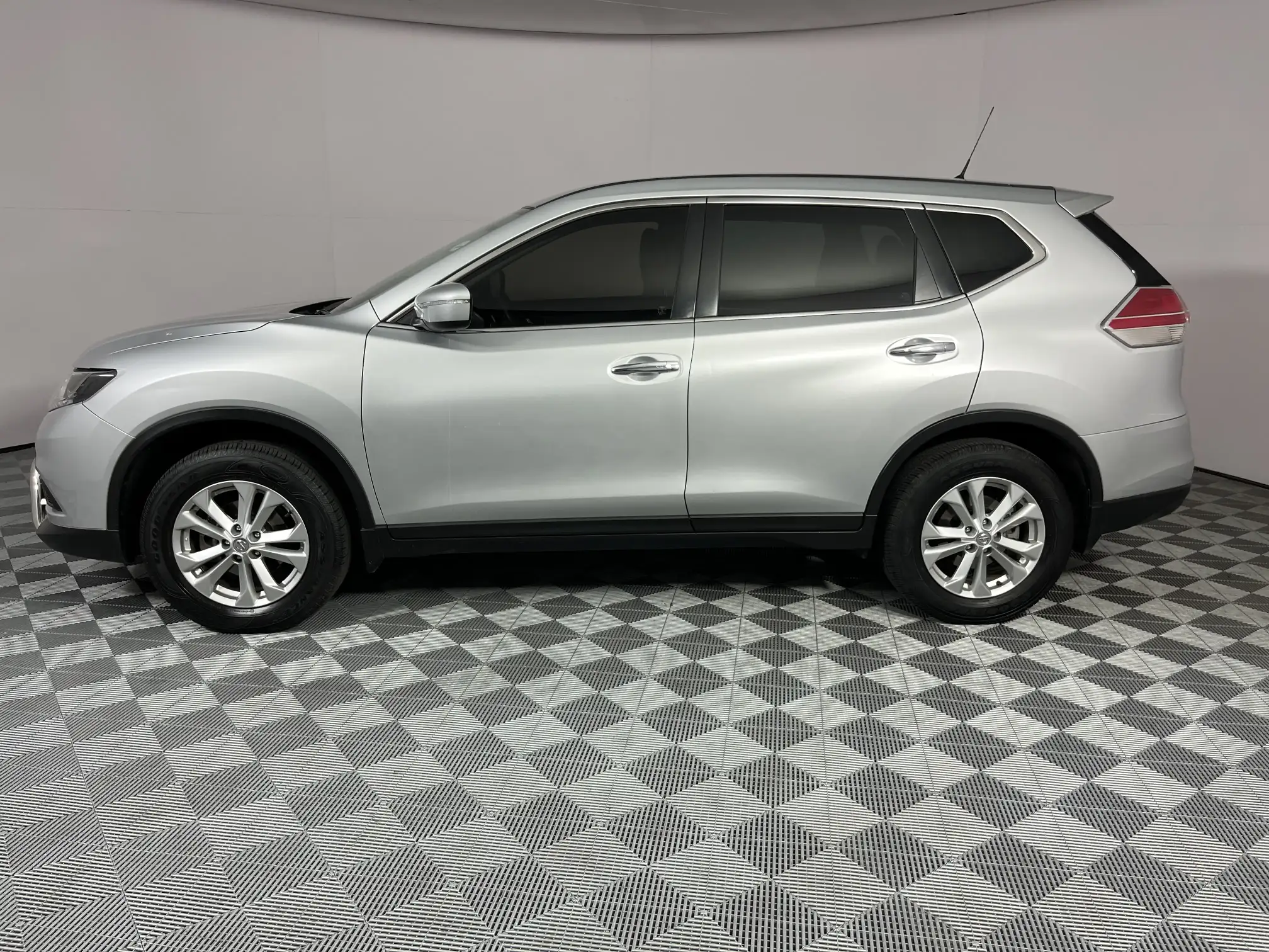 Nissan X Trail