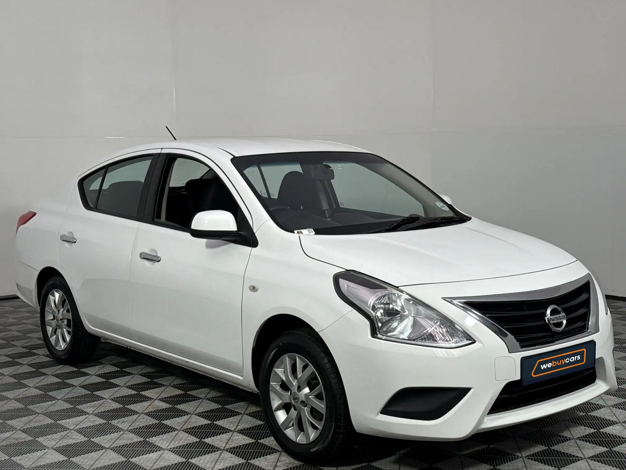 Nissan Almera