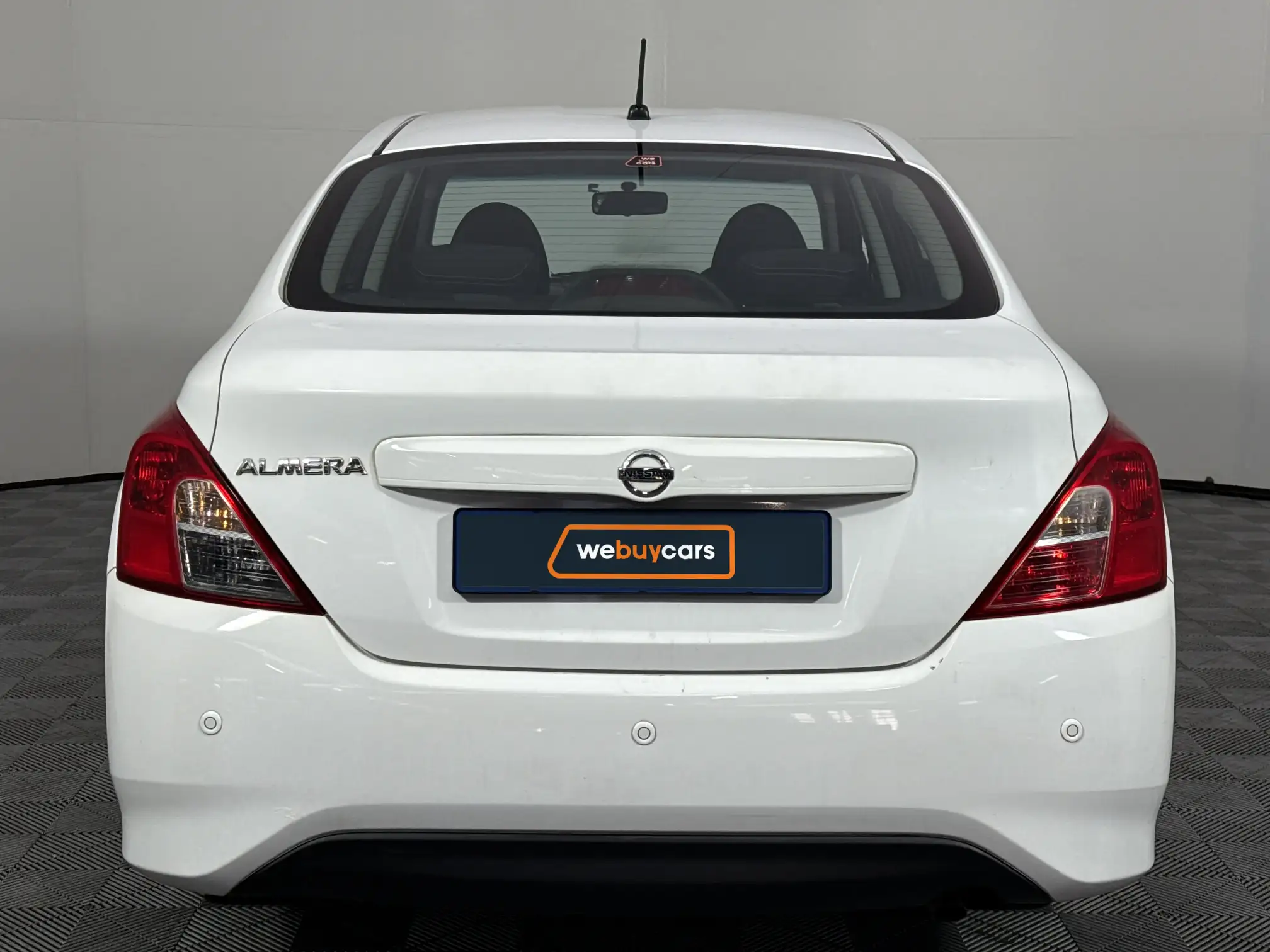 Nissan Almera