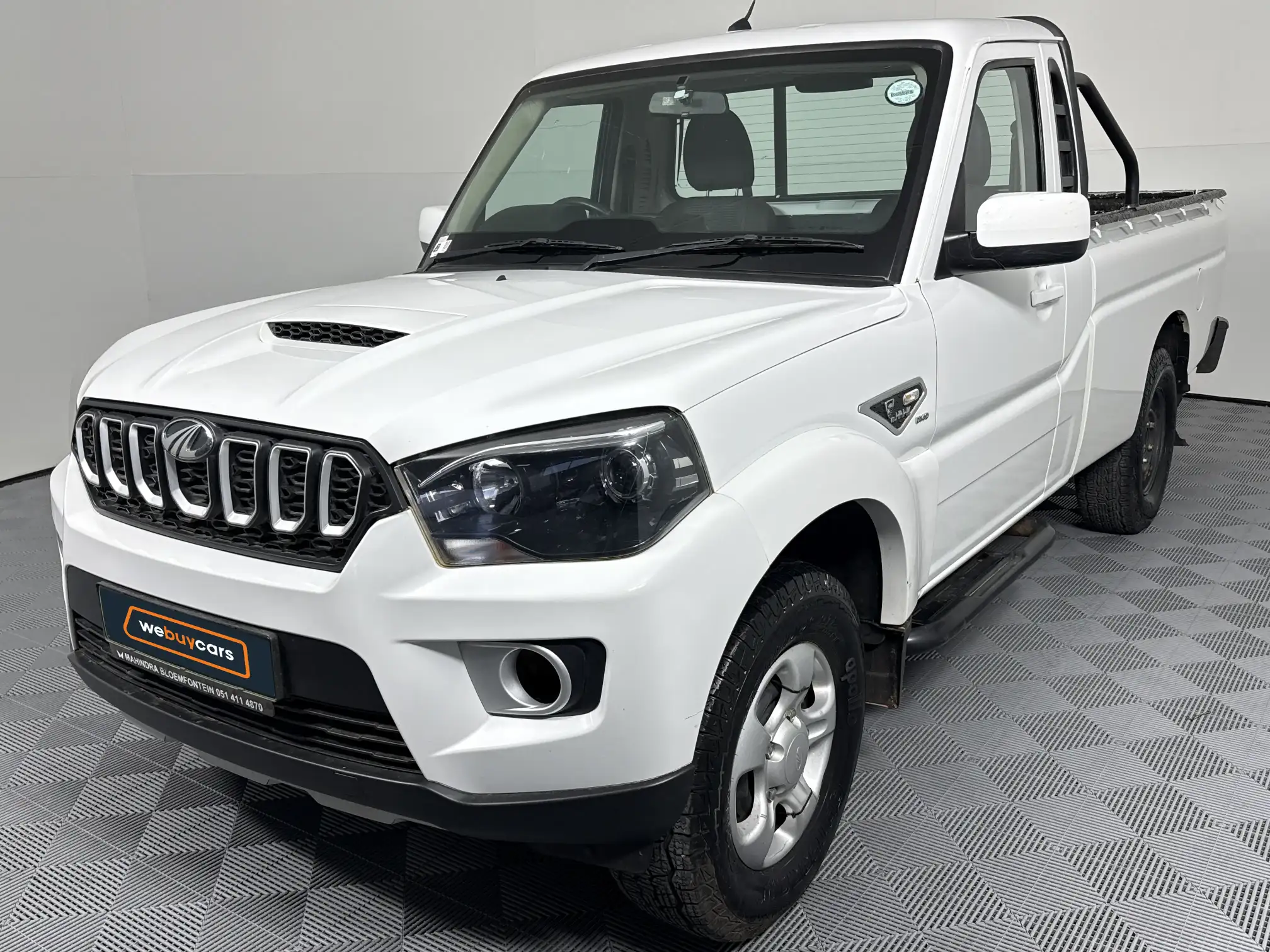 2024 Mahindra PIK UP