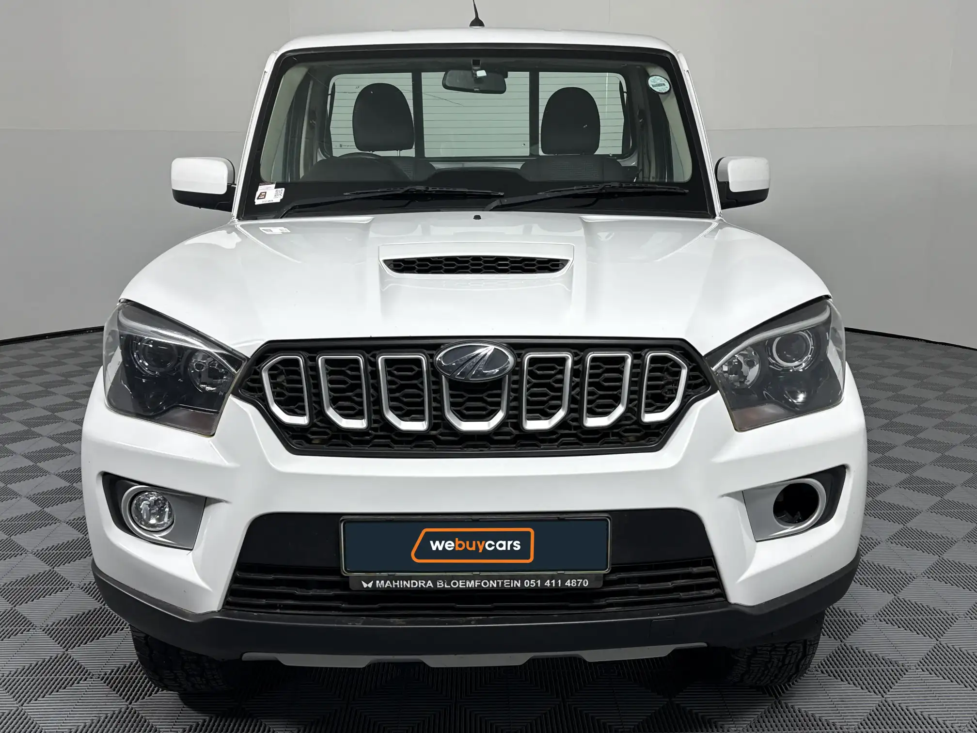 Mahindra PIK UP