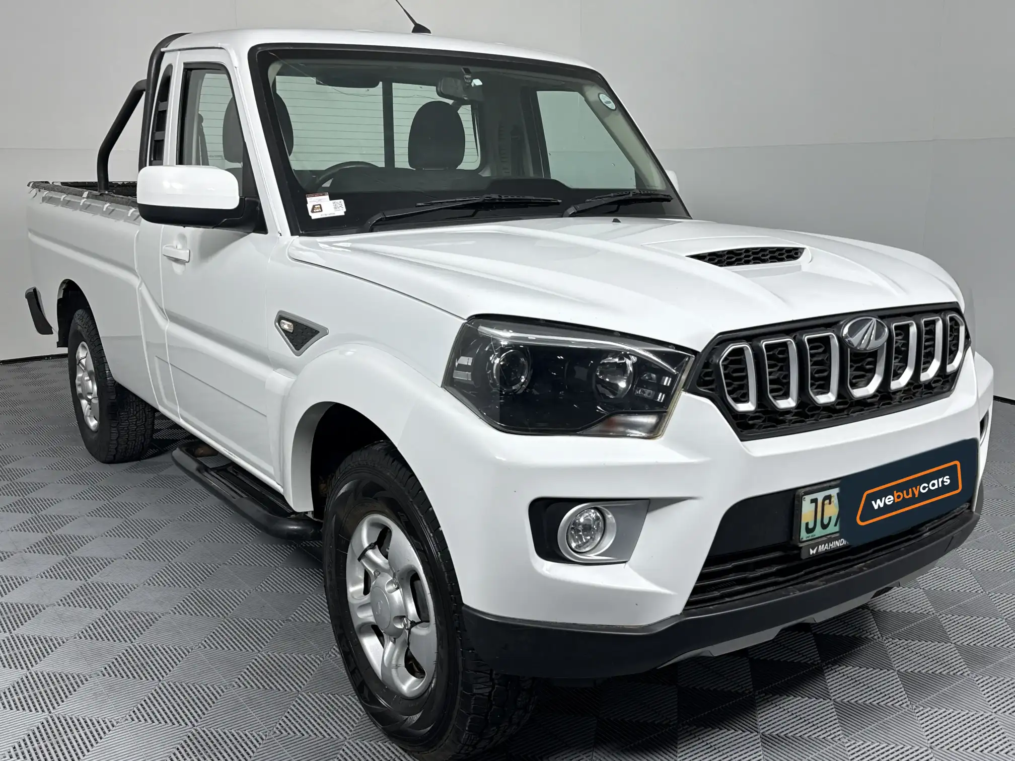 Mahindra PIK UP