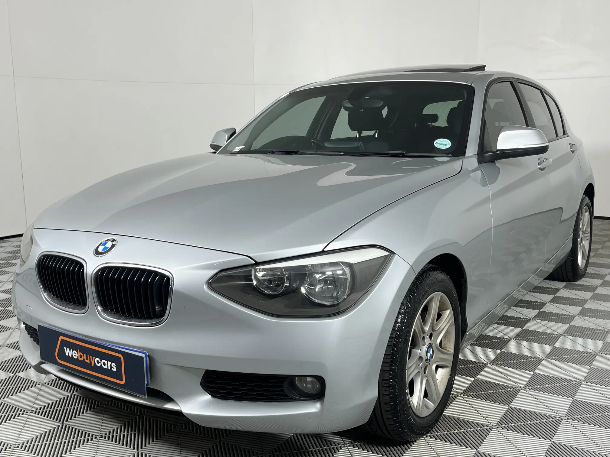 2015 BMW 1 Series 118i Sport Line 5-Door Auto (F20)