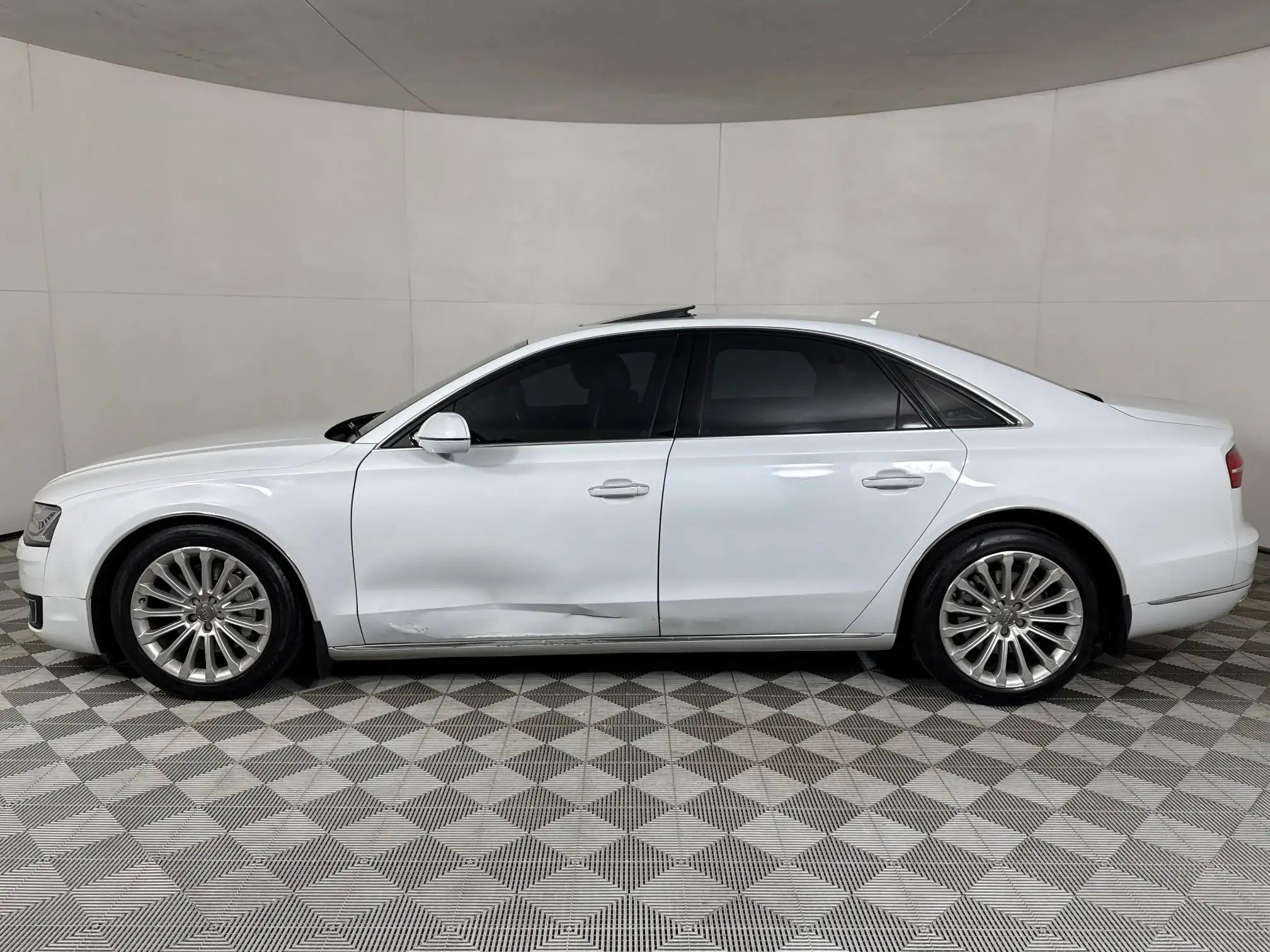 Audi A8