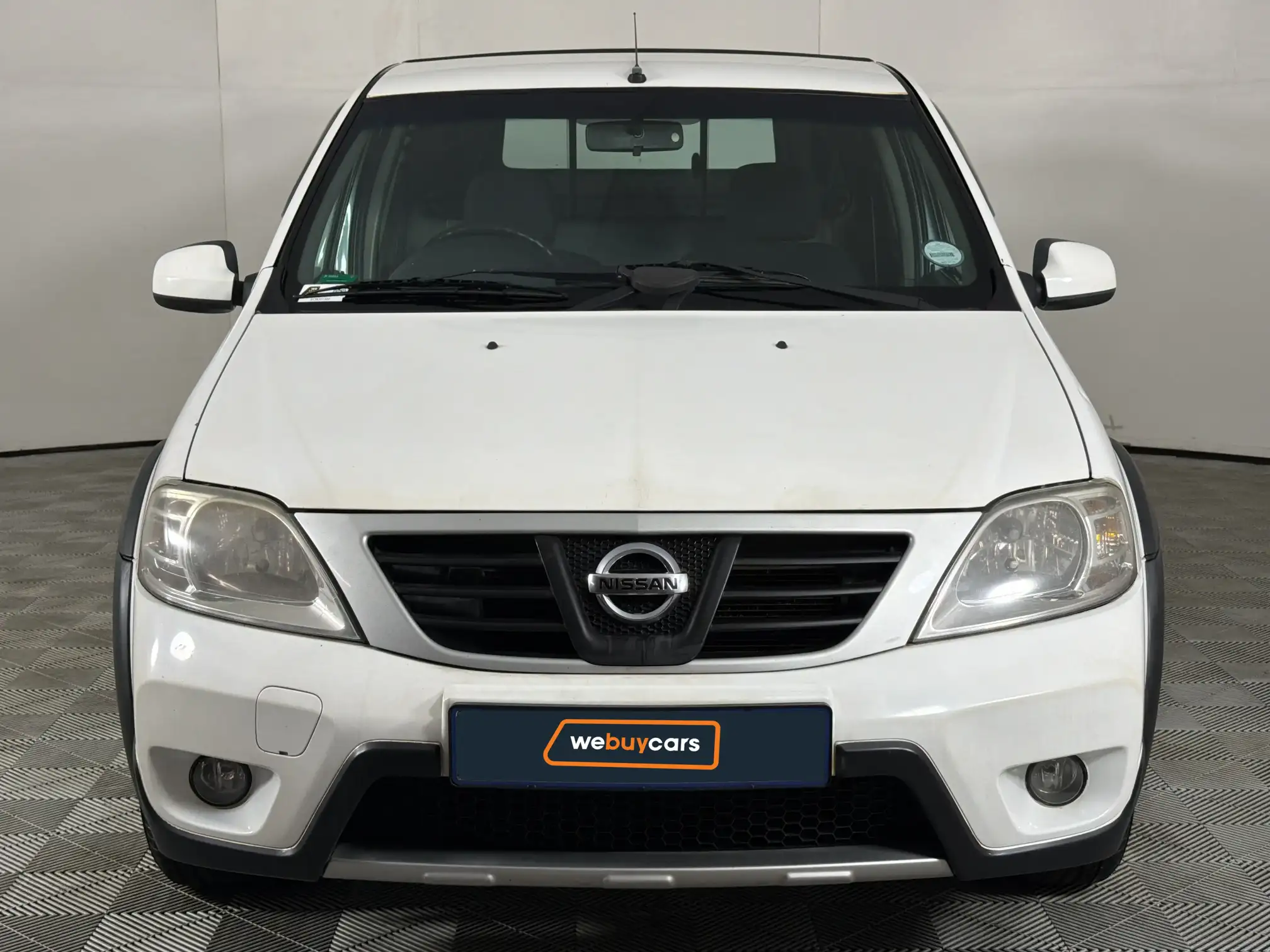 Nissan NP200