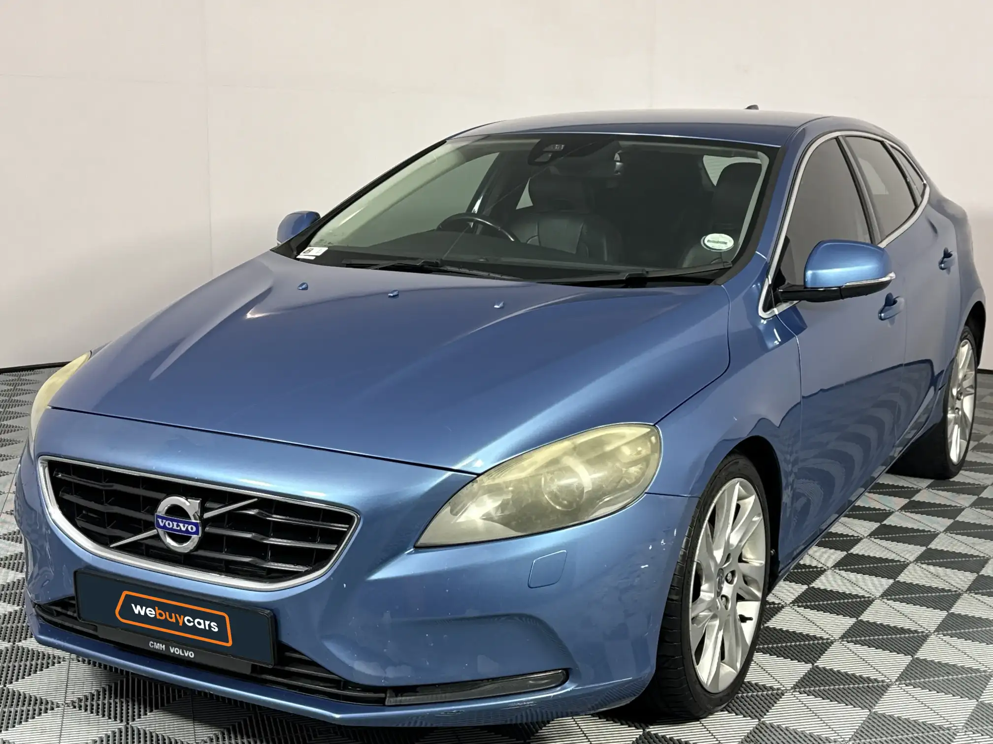 2015 Volvo V40
