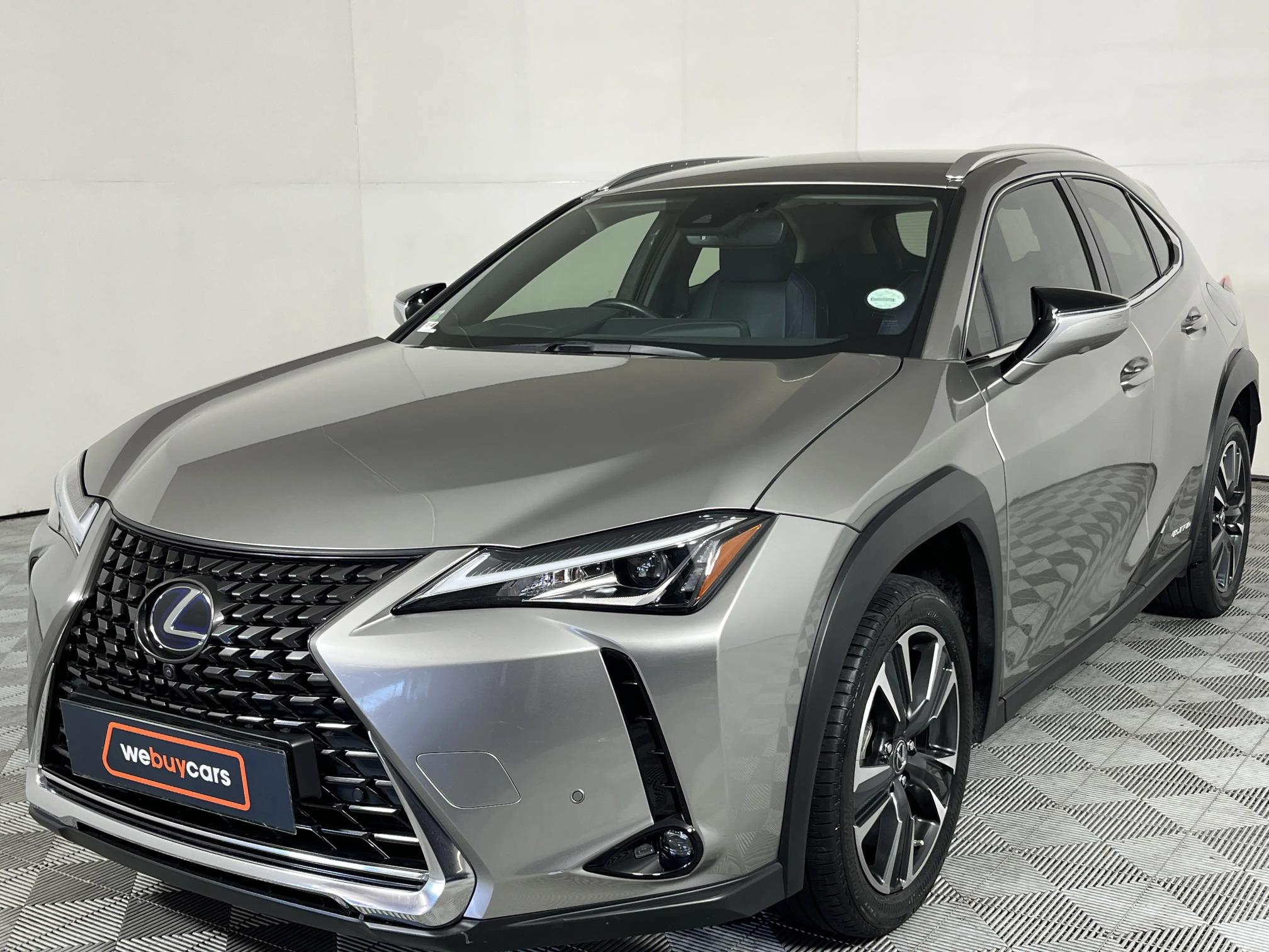 Lexus UX 250h SE