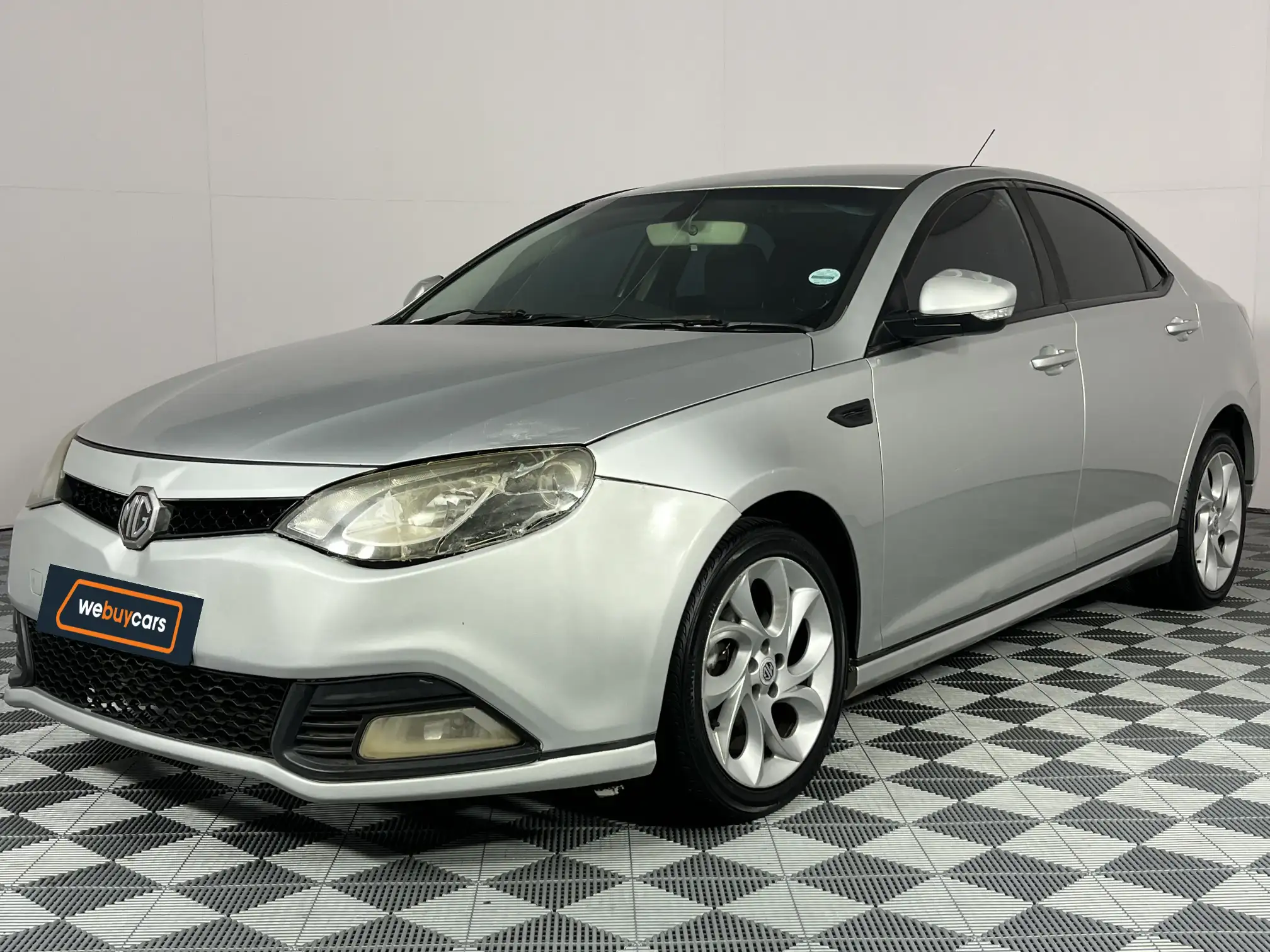 2013 MG MG6