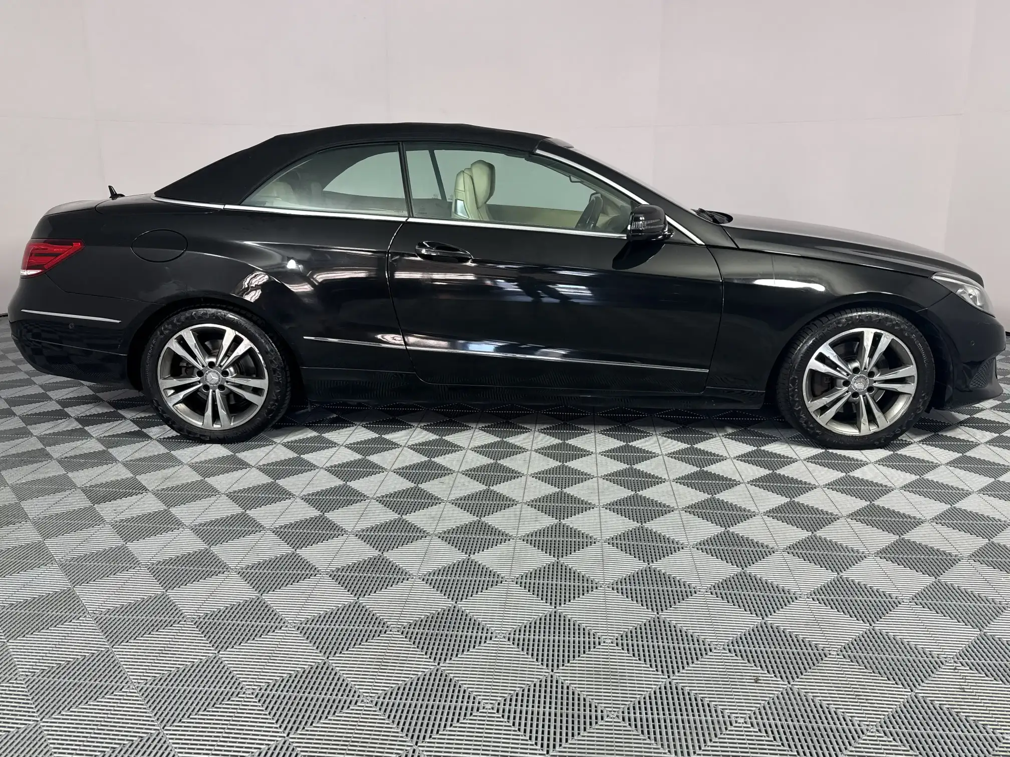 Mercedes-Benz E Class Cabriolet