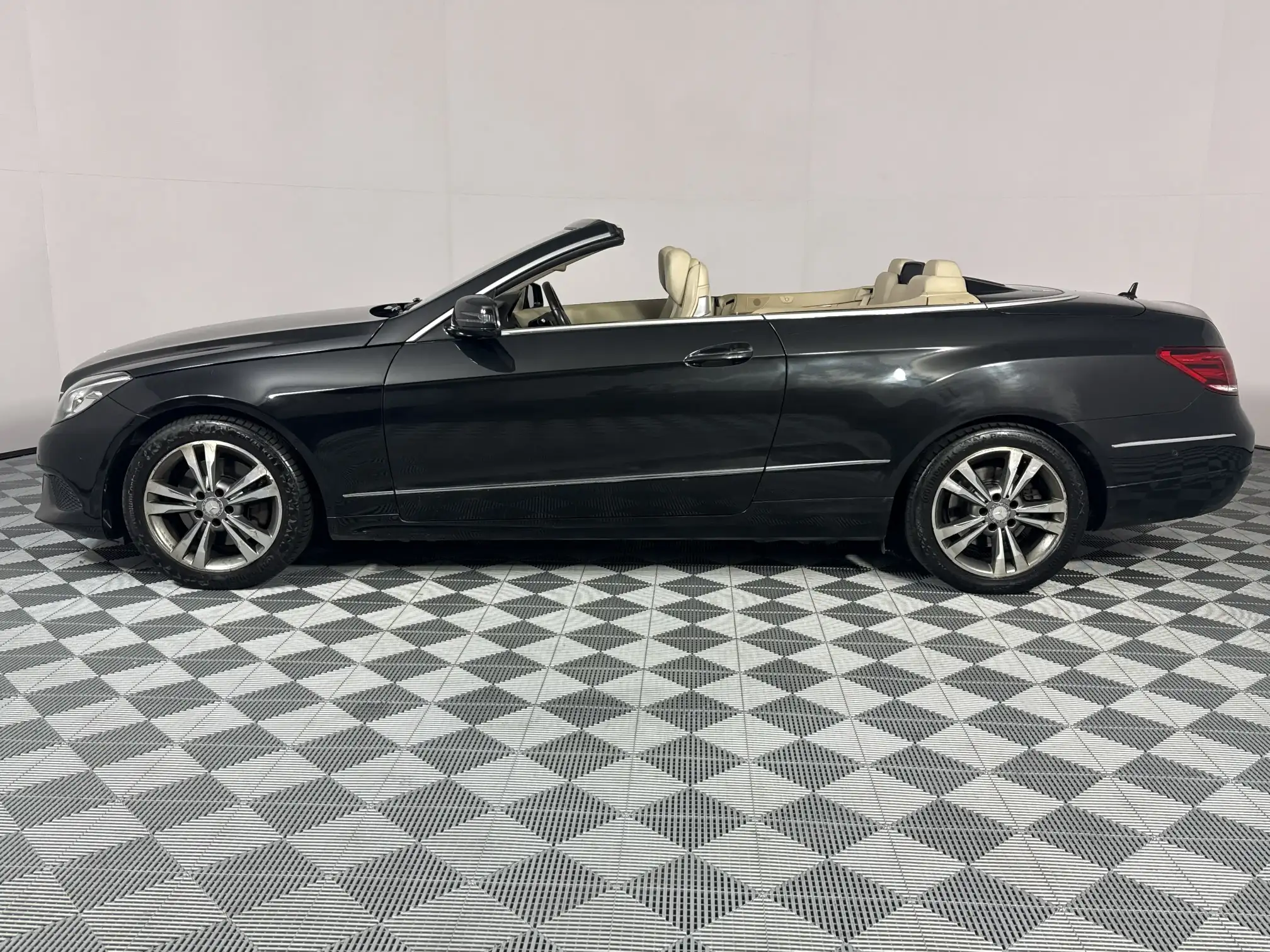 Mercedes-Benz E Class Cabriolet