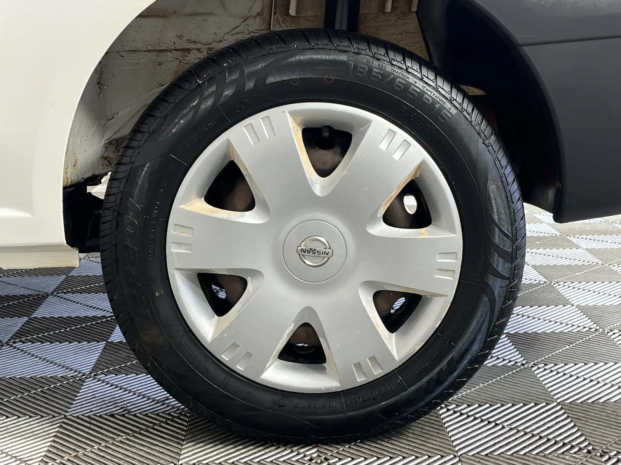 Nissan NP200