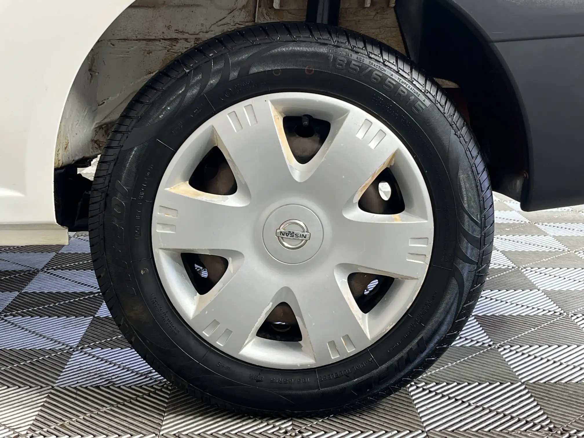 Nissan NP200