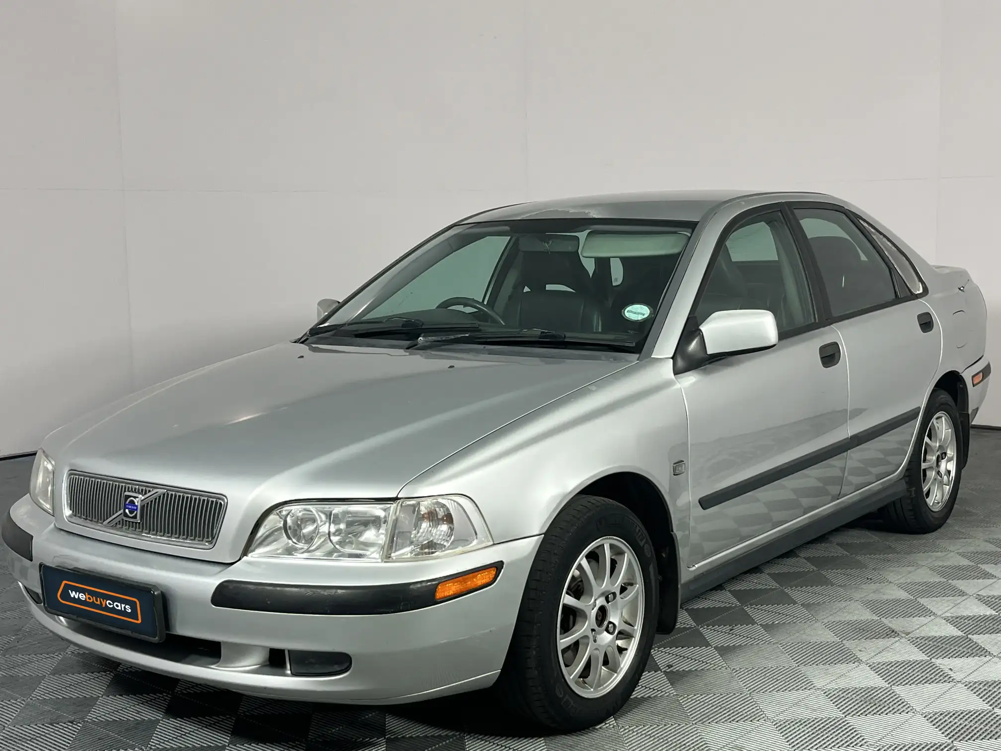 2001 Volvo S40