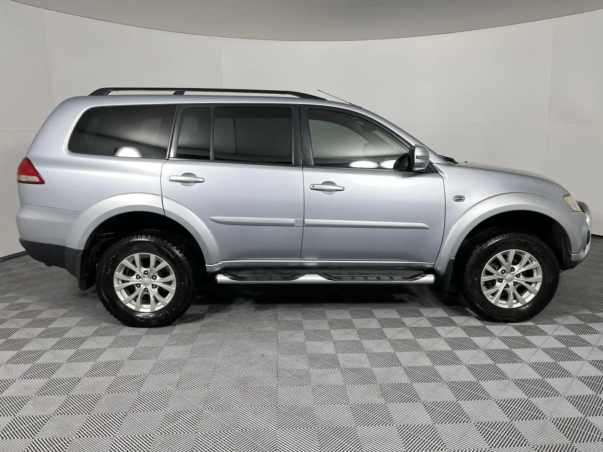 Mitsubishi Pajero Sport