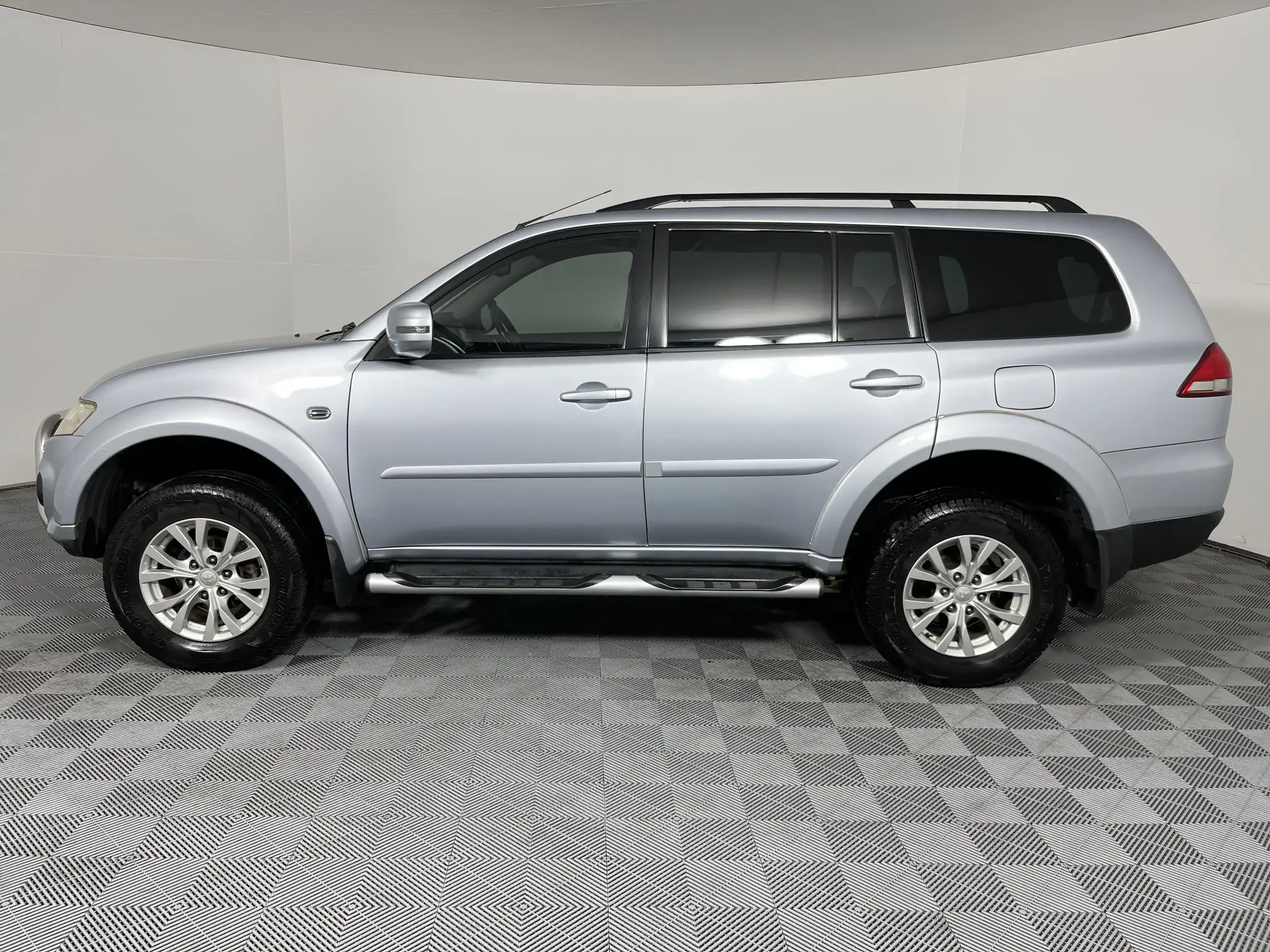 Mitsubishi Pajero Sport