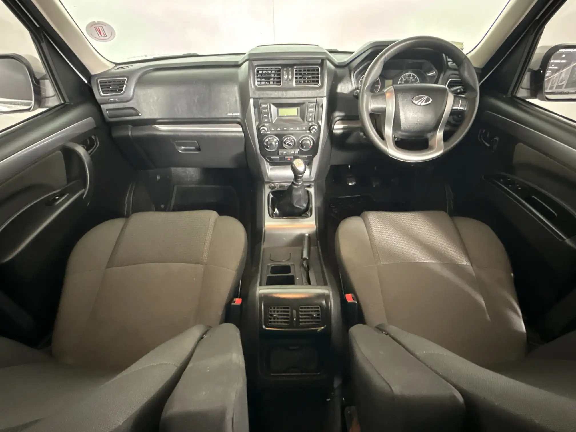 Mahindra PIK UP