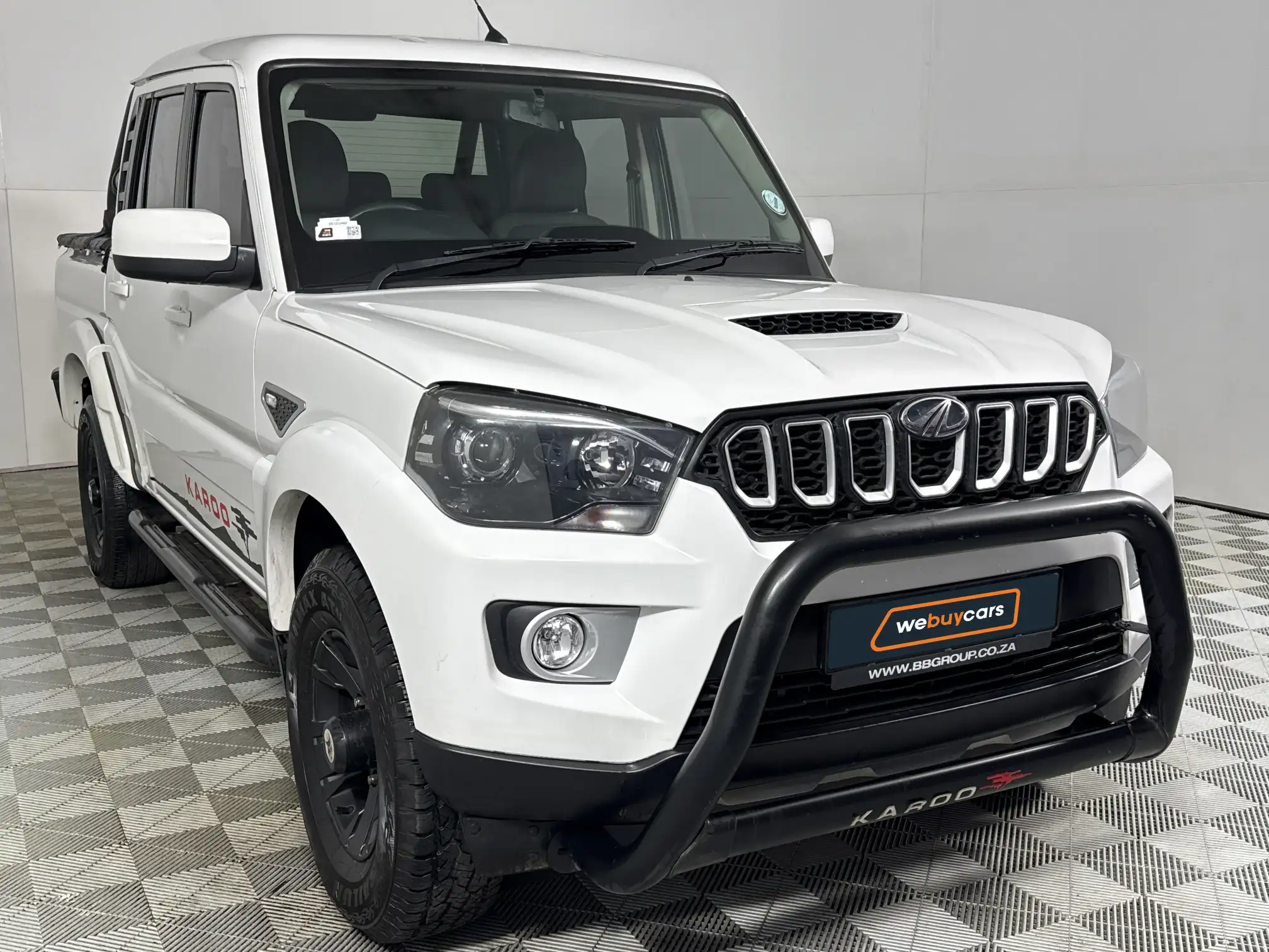 Mahindra PIK UP