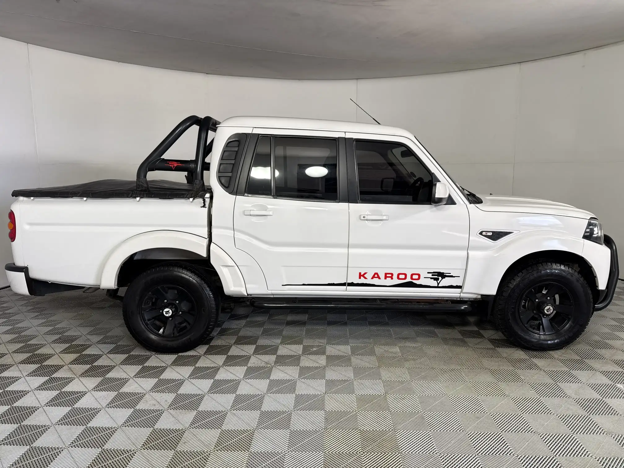Mahindra PIK UP
