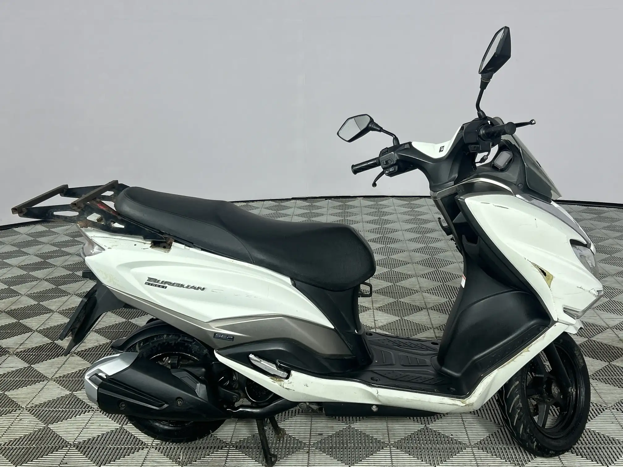 Suzuki AN