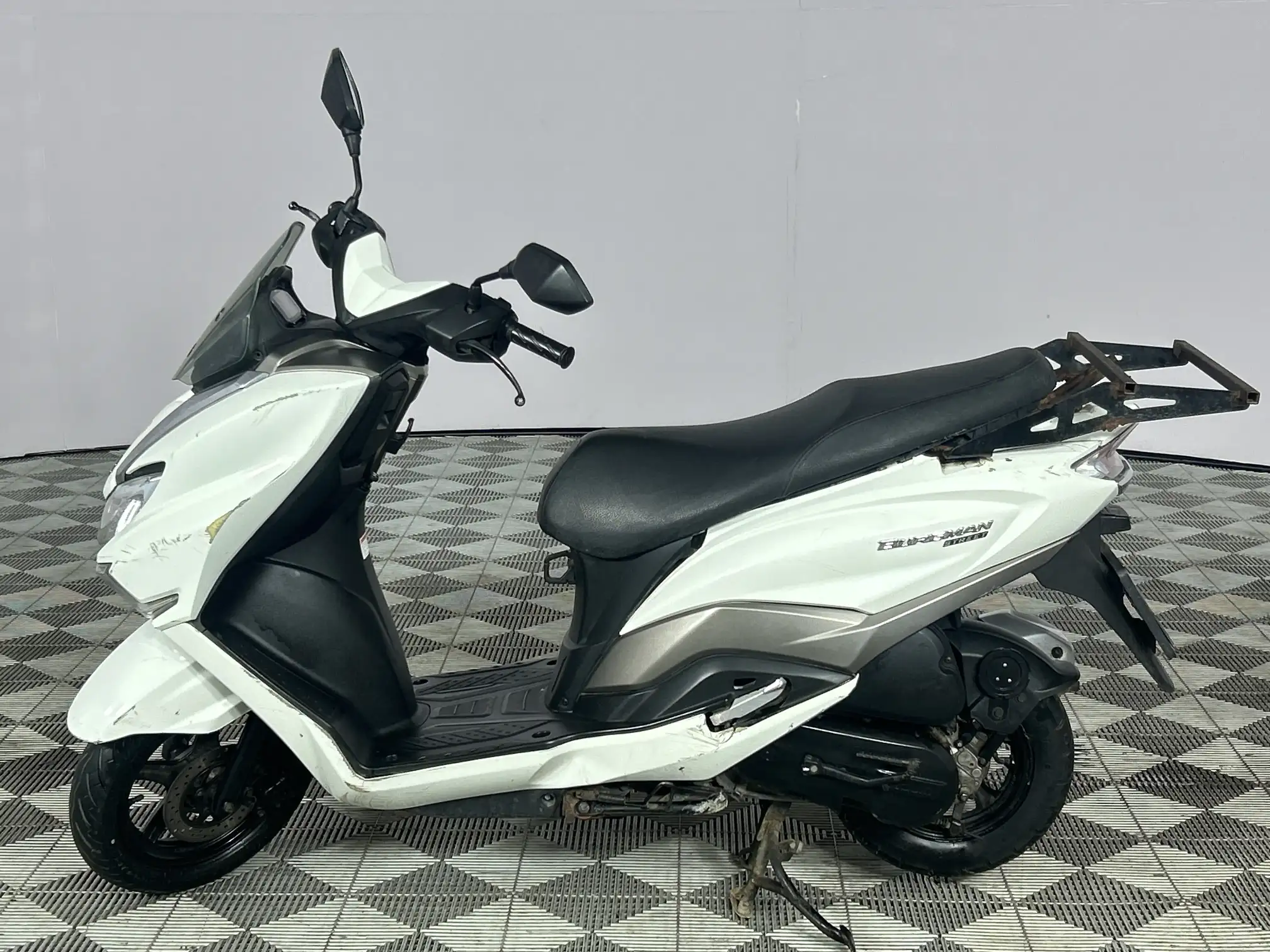 Suzuki AN