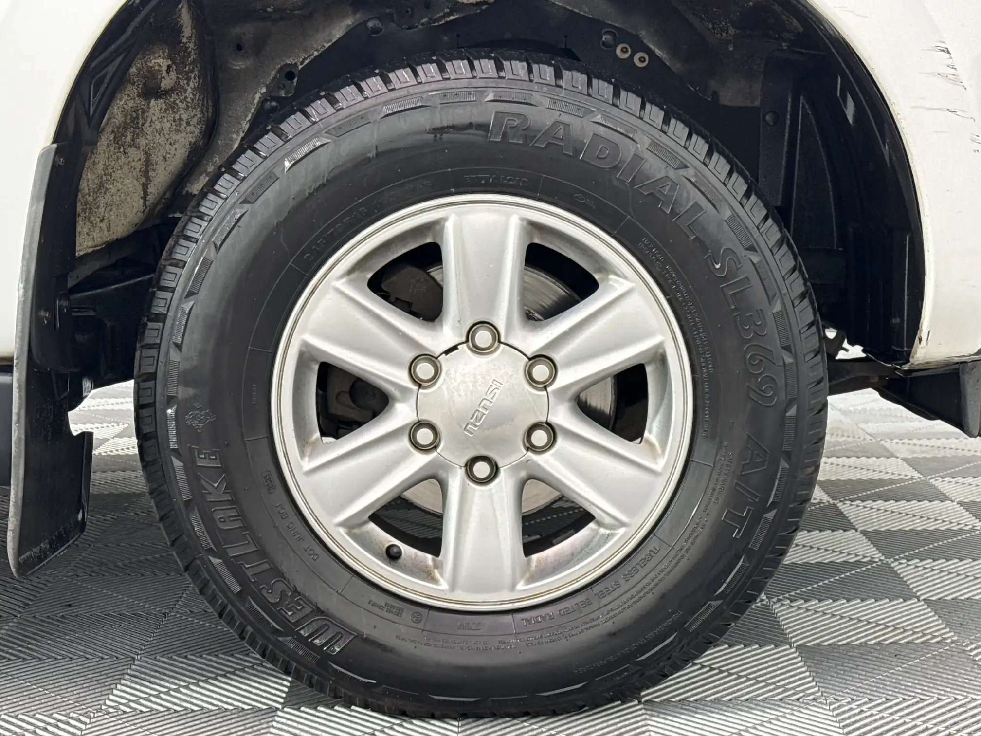 Isuzu KB