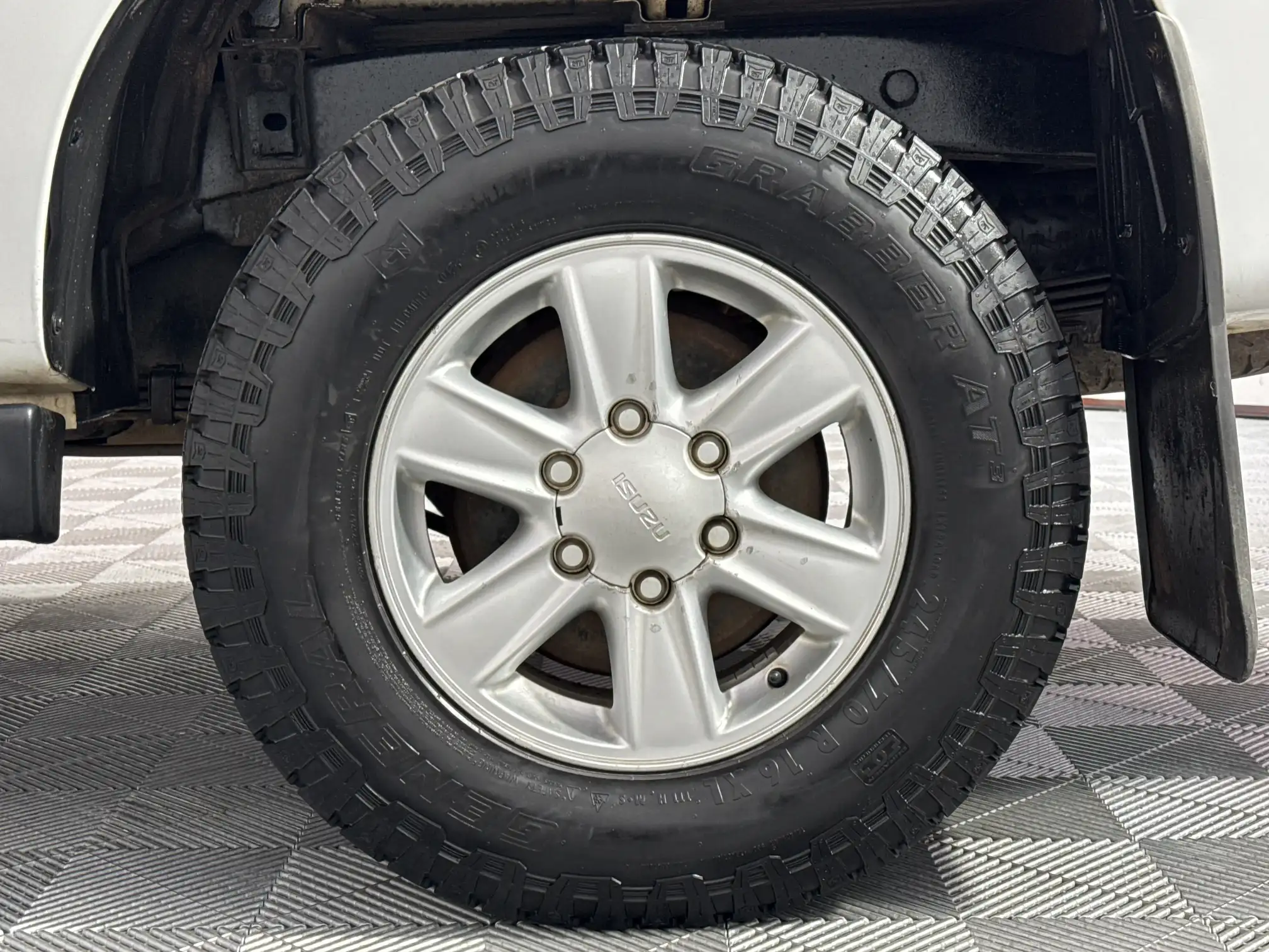 Isuzu KB