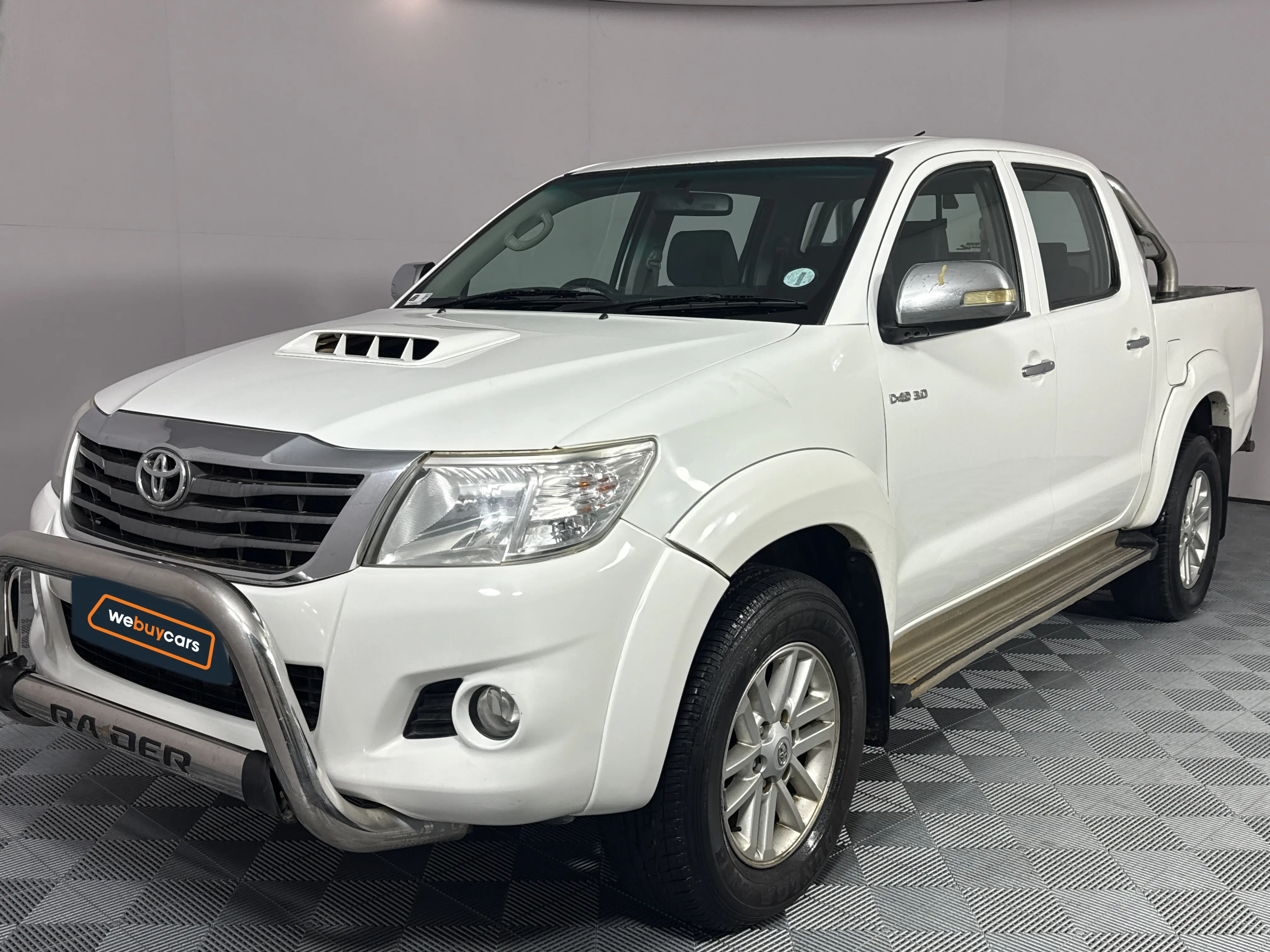 2014 Toyota Hilux 3.0 D-4d Raider 4x4 Auto Pick Up Double Cab
