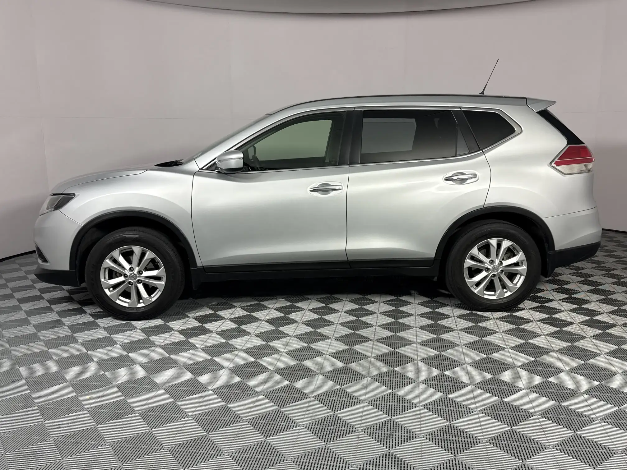 Nissan X Trail