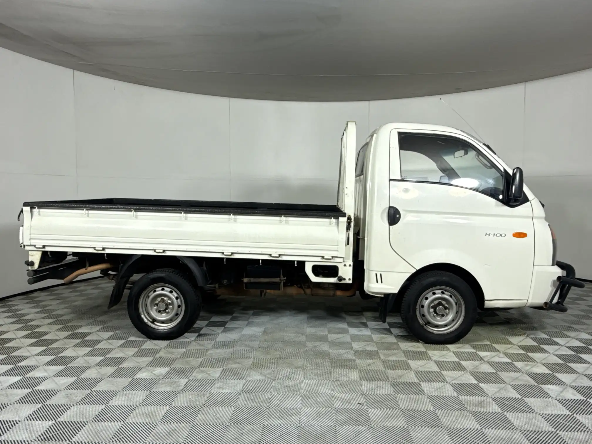 Hyundai H100