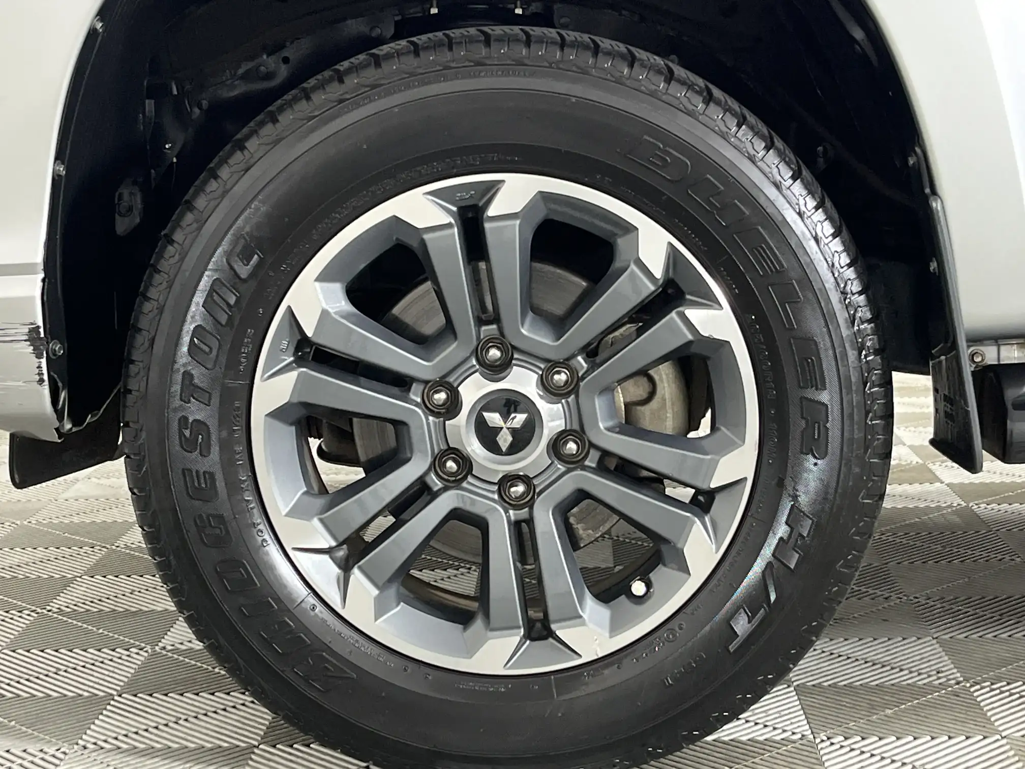 Mitsubishi Triton