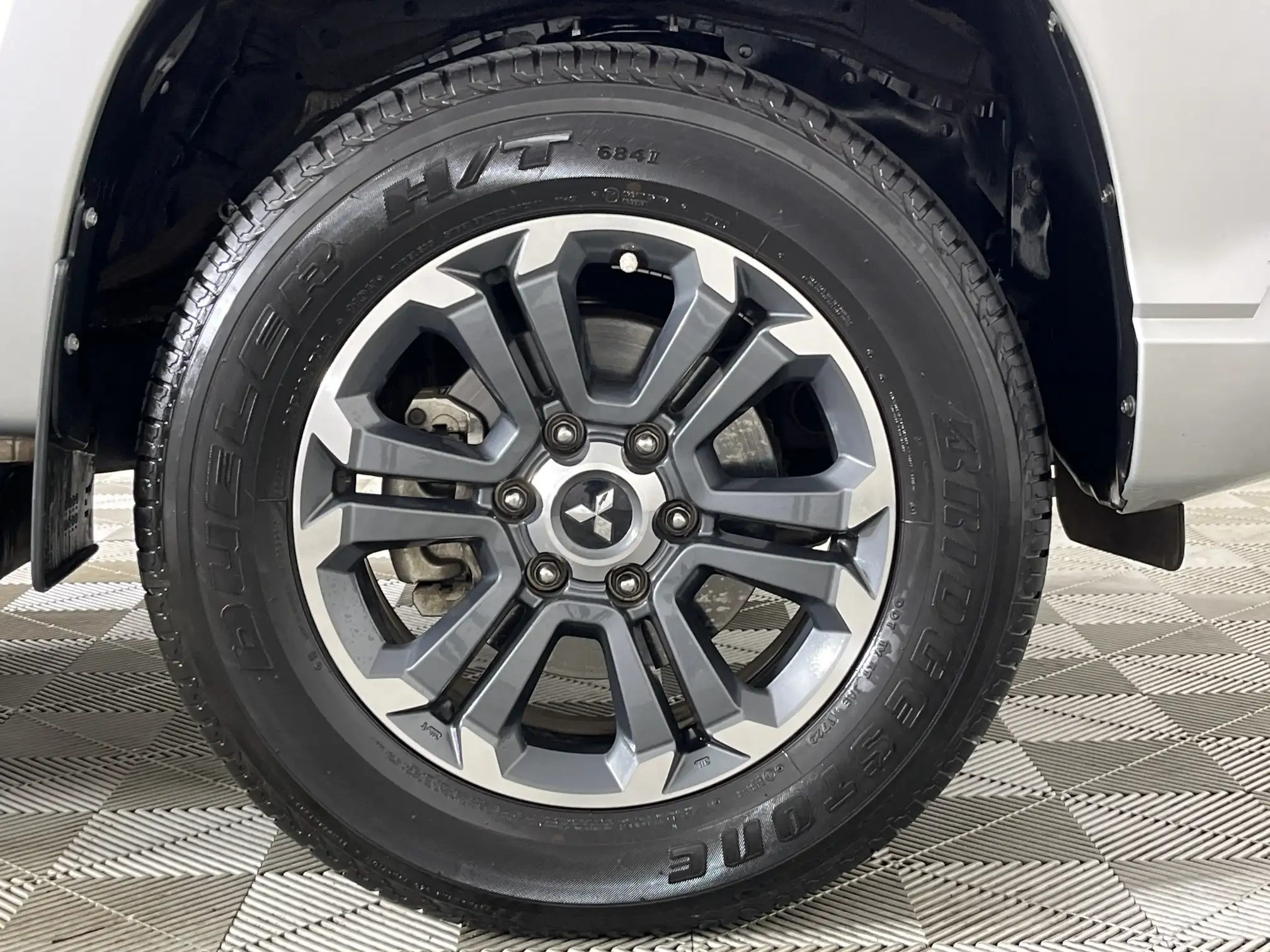 Mitsubishi Triton
