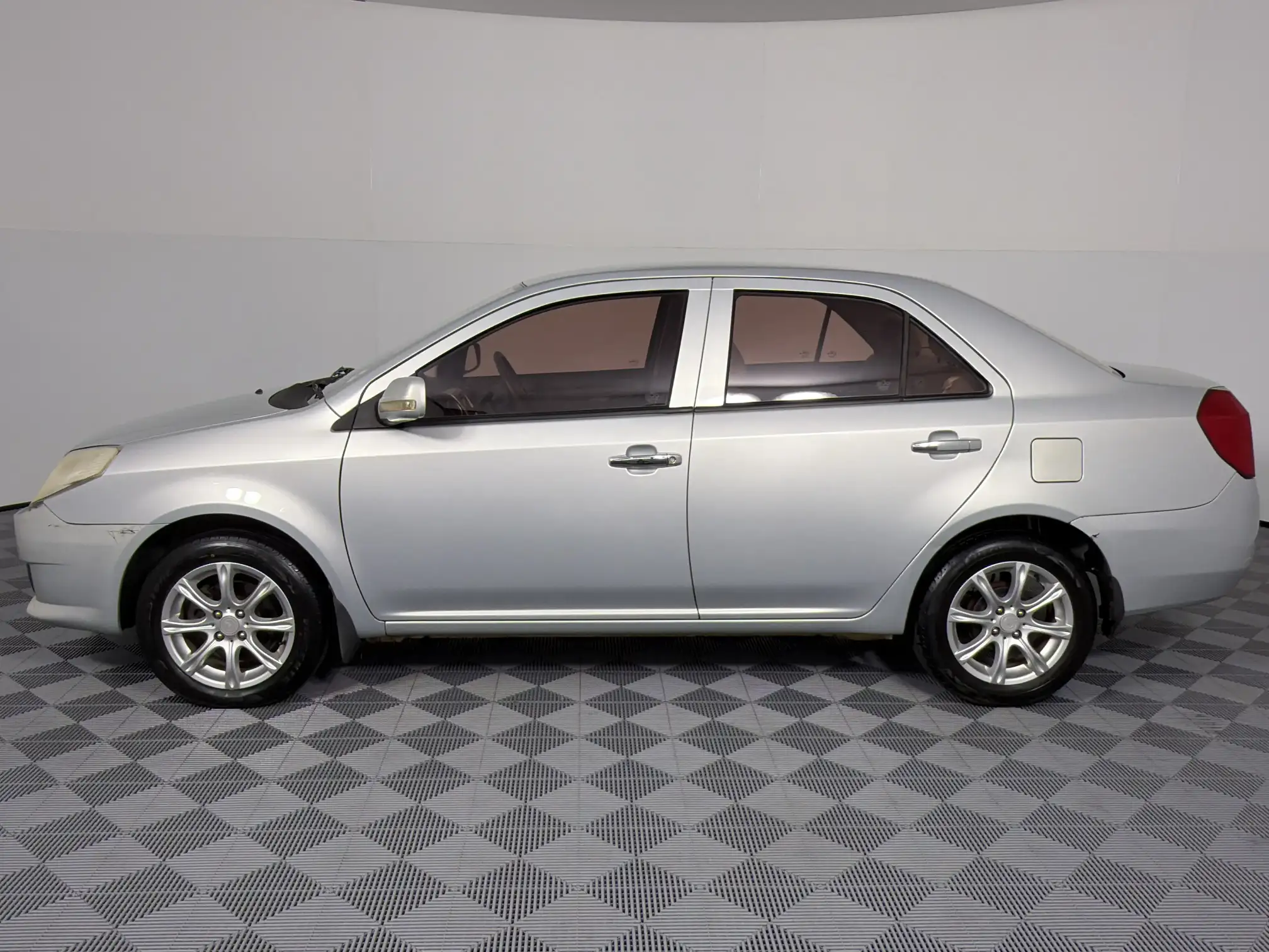 Geely MK