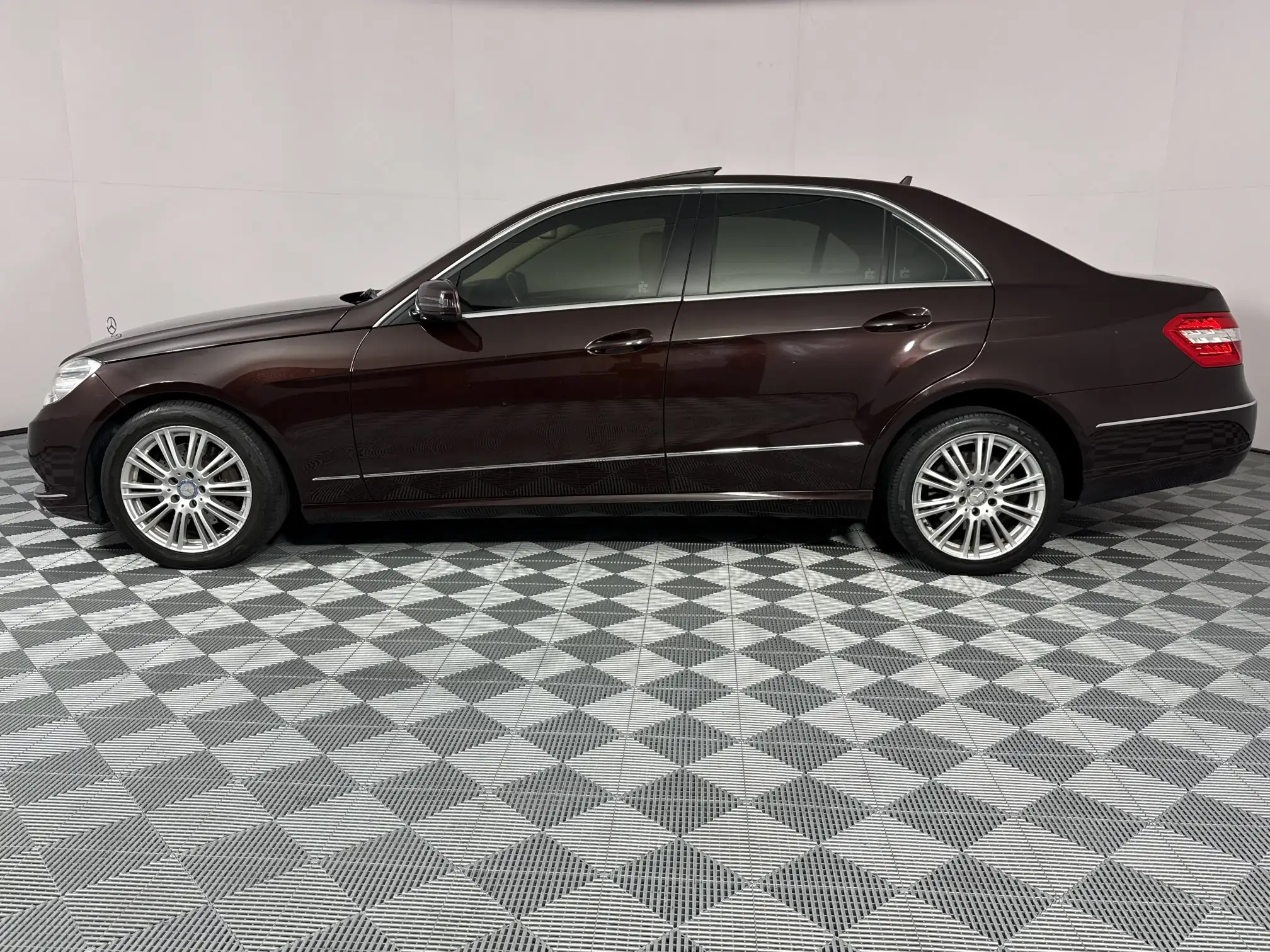 Mercedes-Benz E Class Sedan