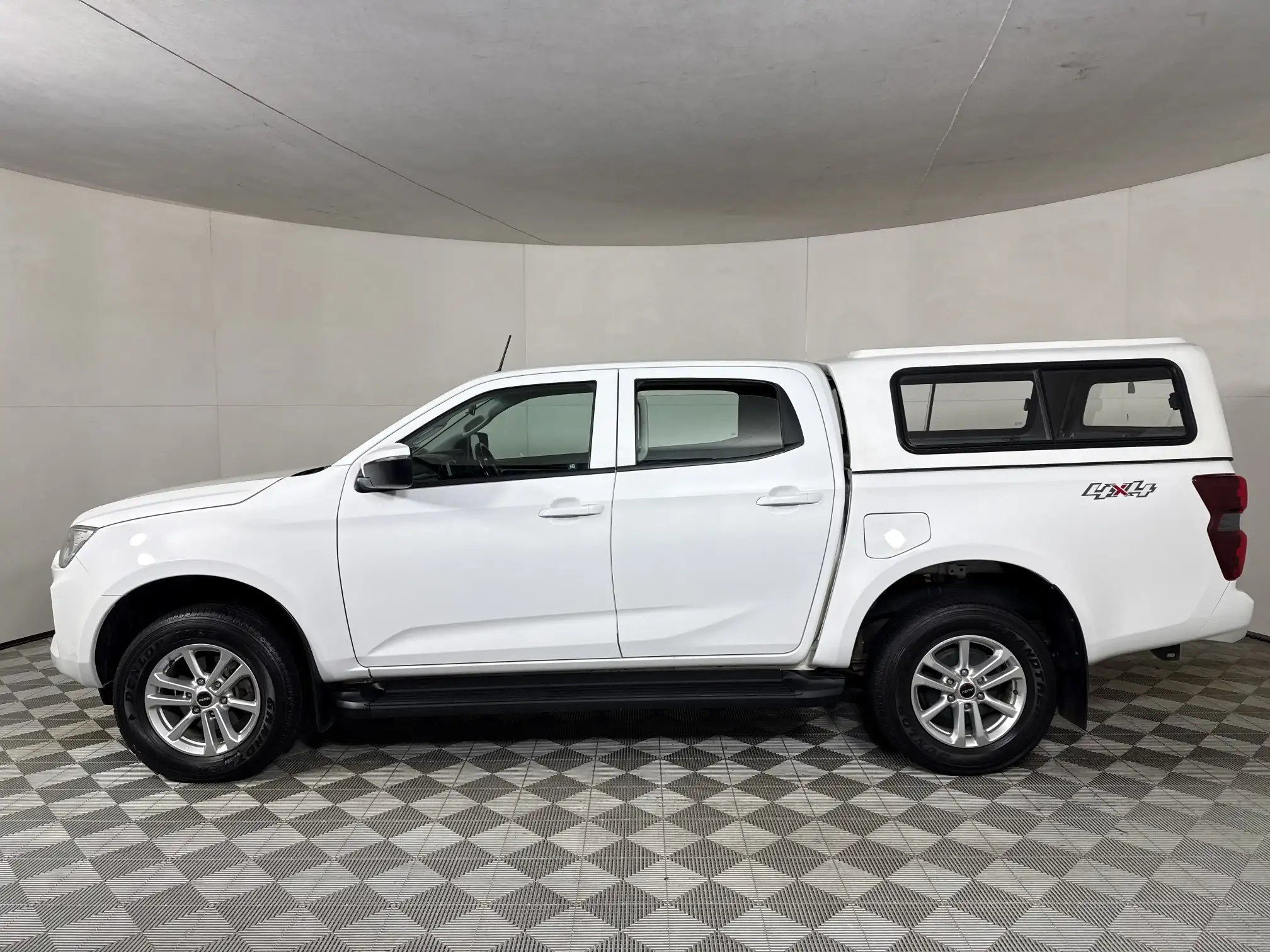 Isuzu D-MAX