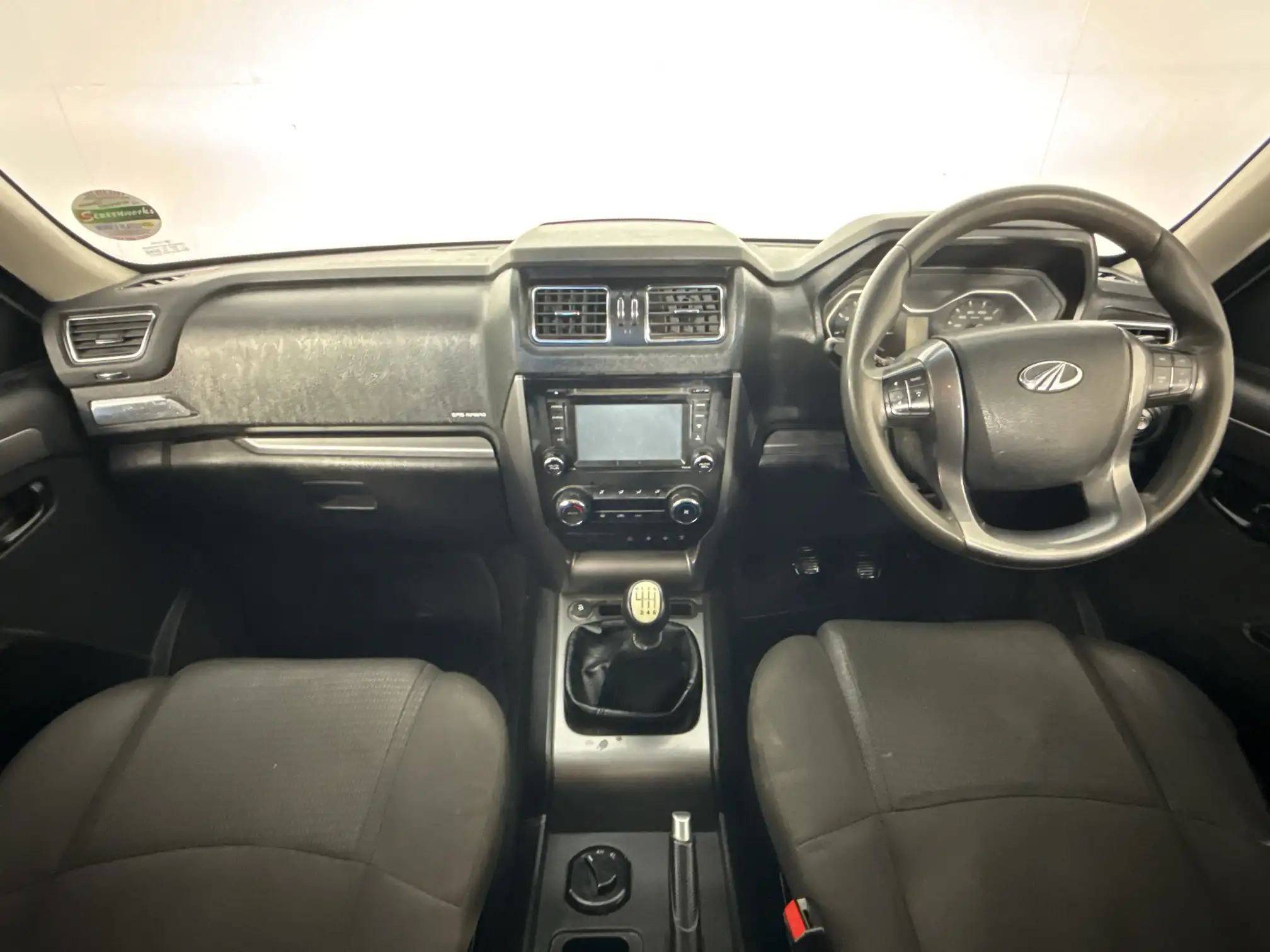 Mahindra PIK UP